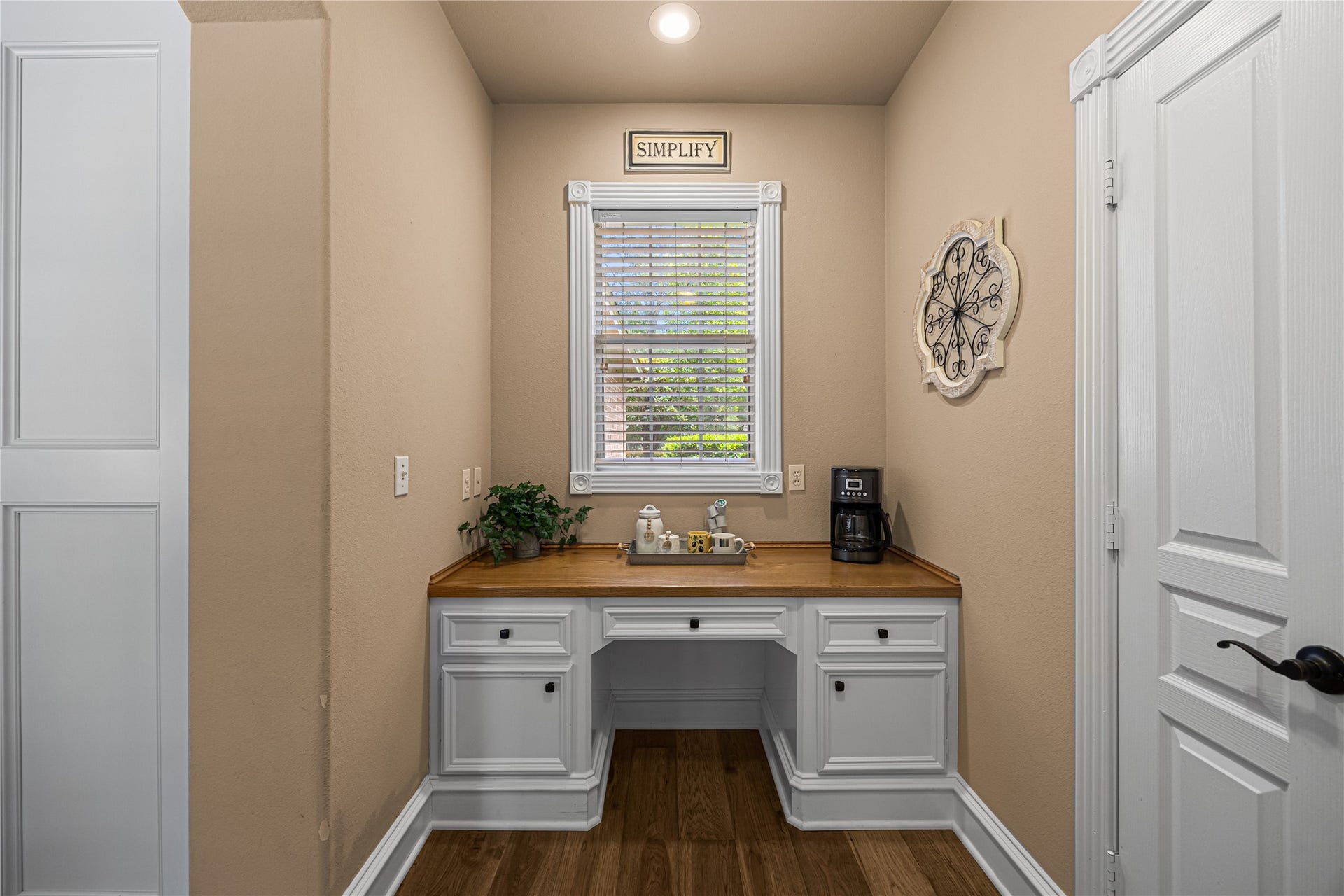 27511 Fairway Oaks Drive, Huffman, TX 77336