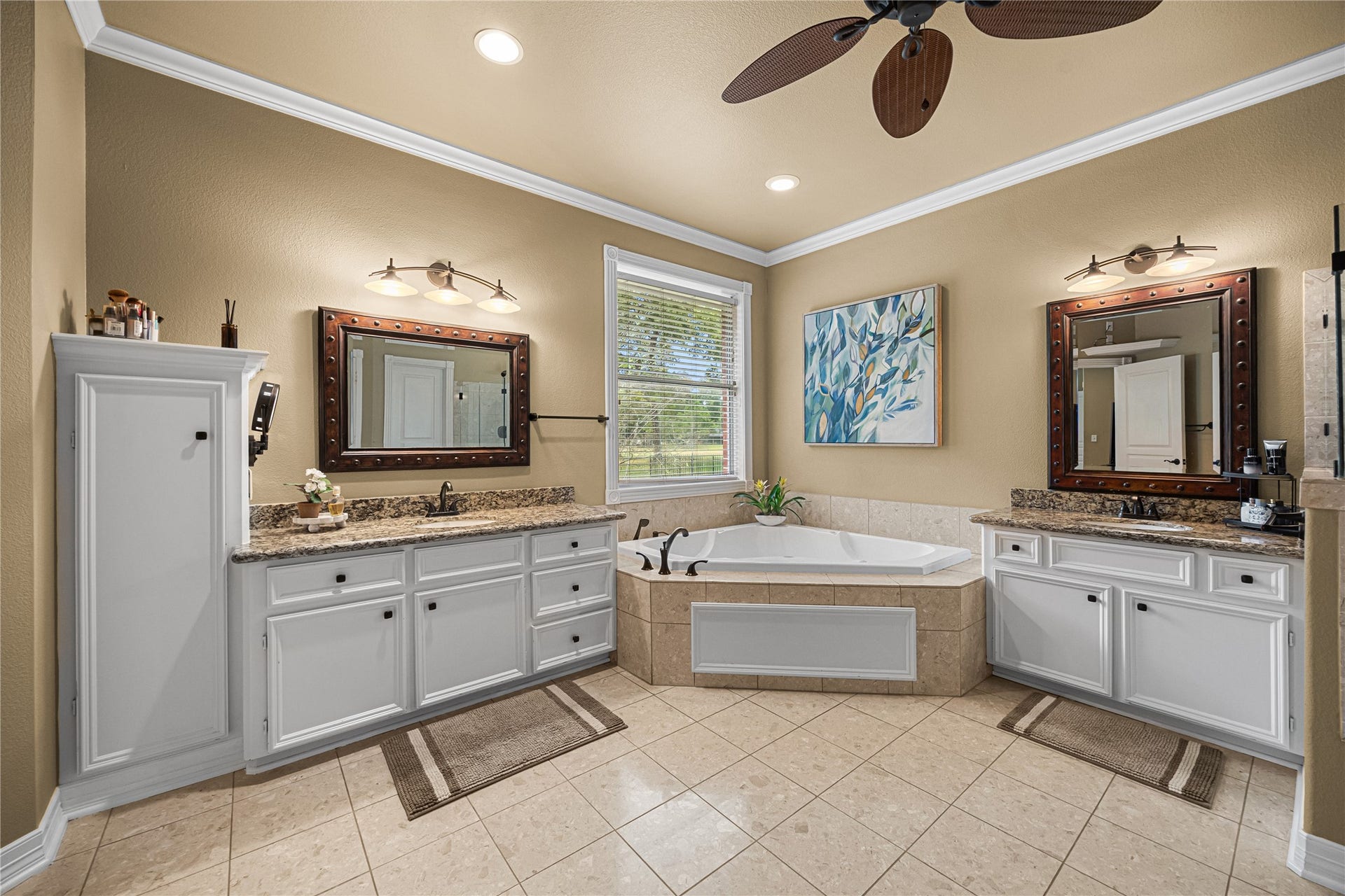 27511 Fairway Oaks Drive, Huffman, TX 77336