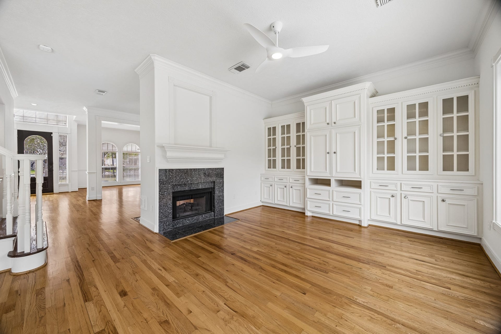 725 E 13th 1/2 Street, Houston, TX 77008