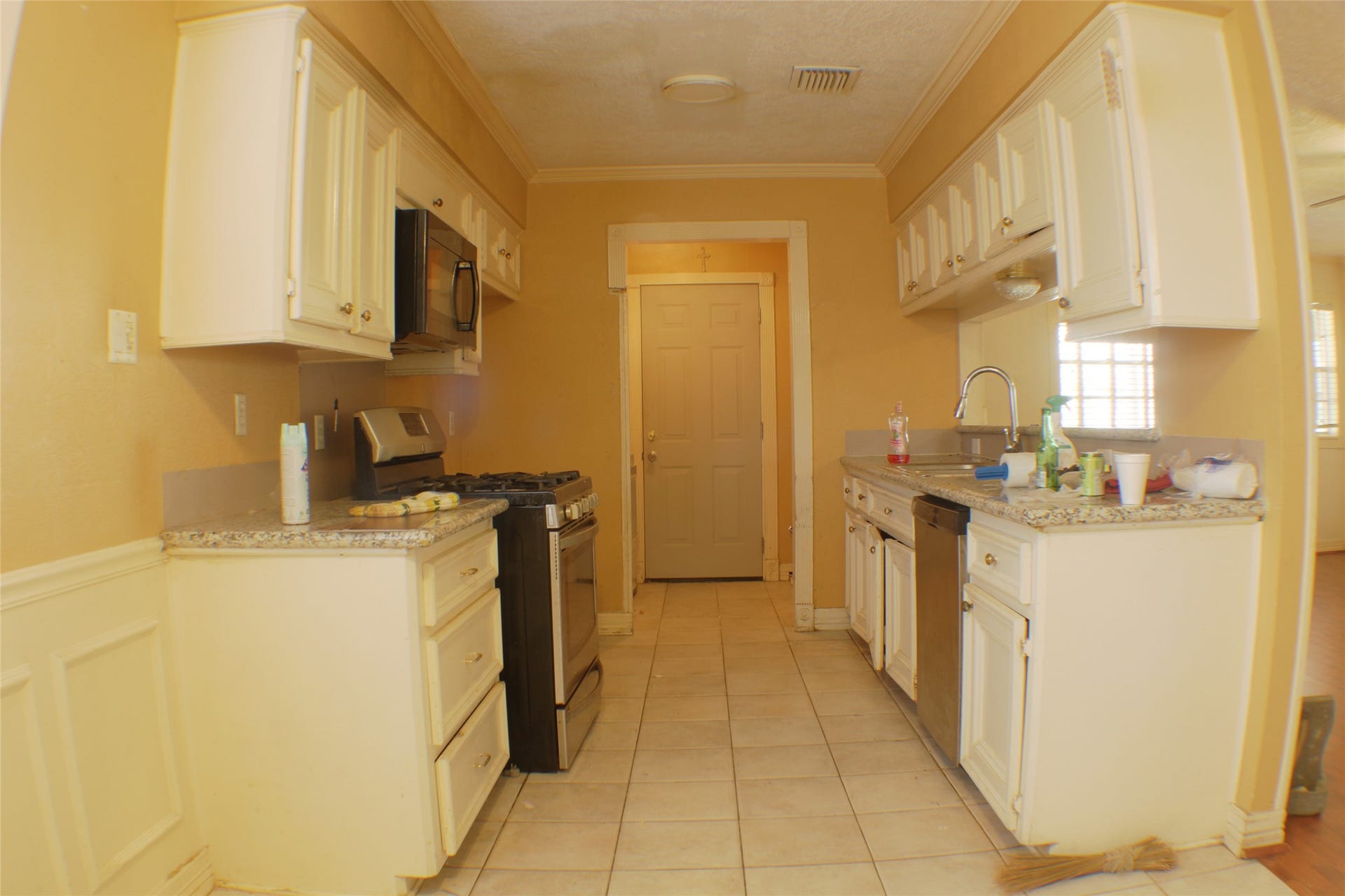 1846 Westwood Drive, Stafford, TX 77477
