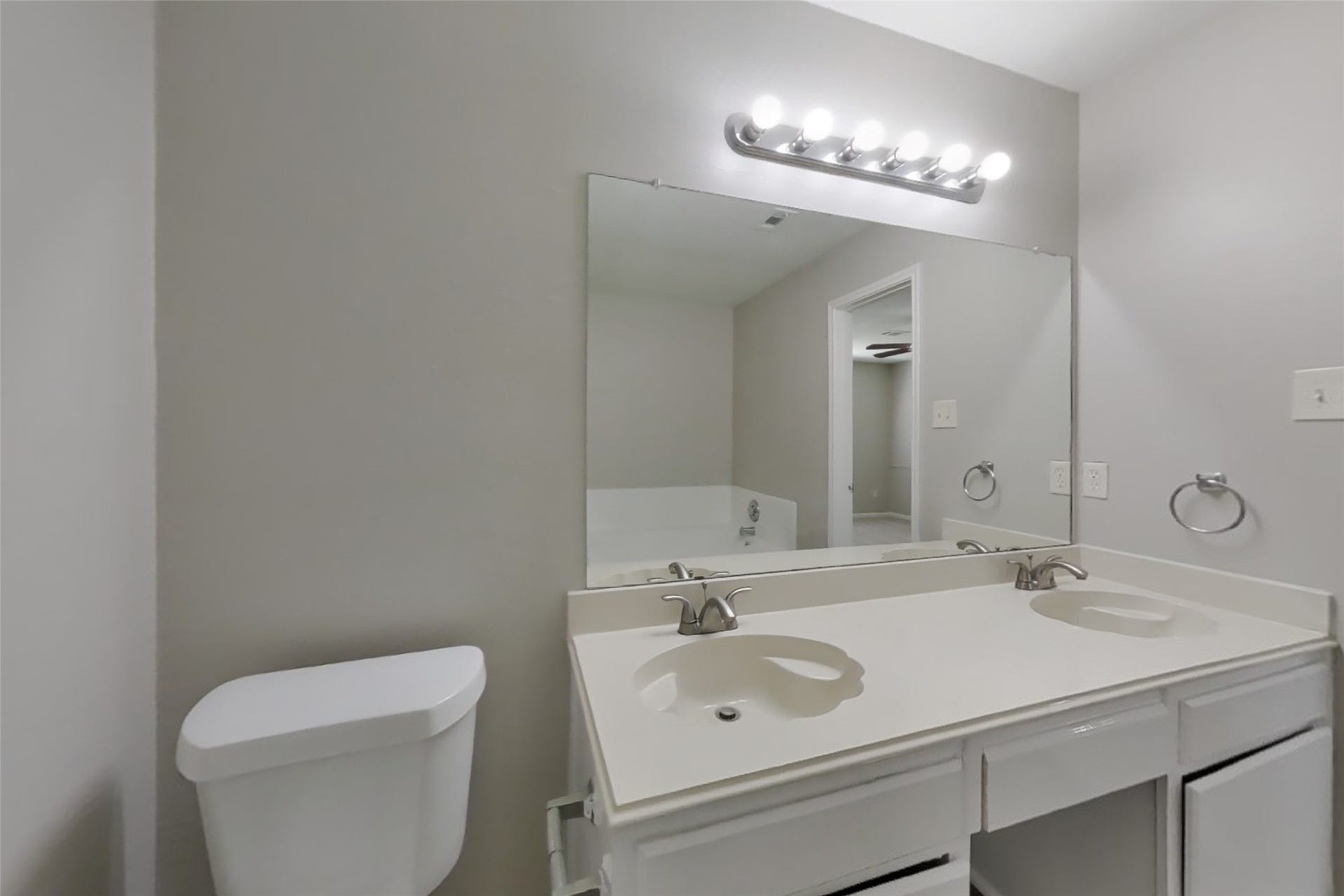 20103 Bambiwoods Drive, Humble, TX 77346