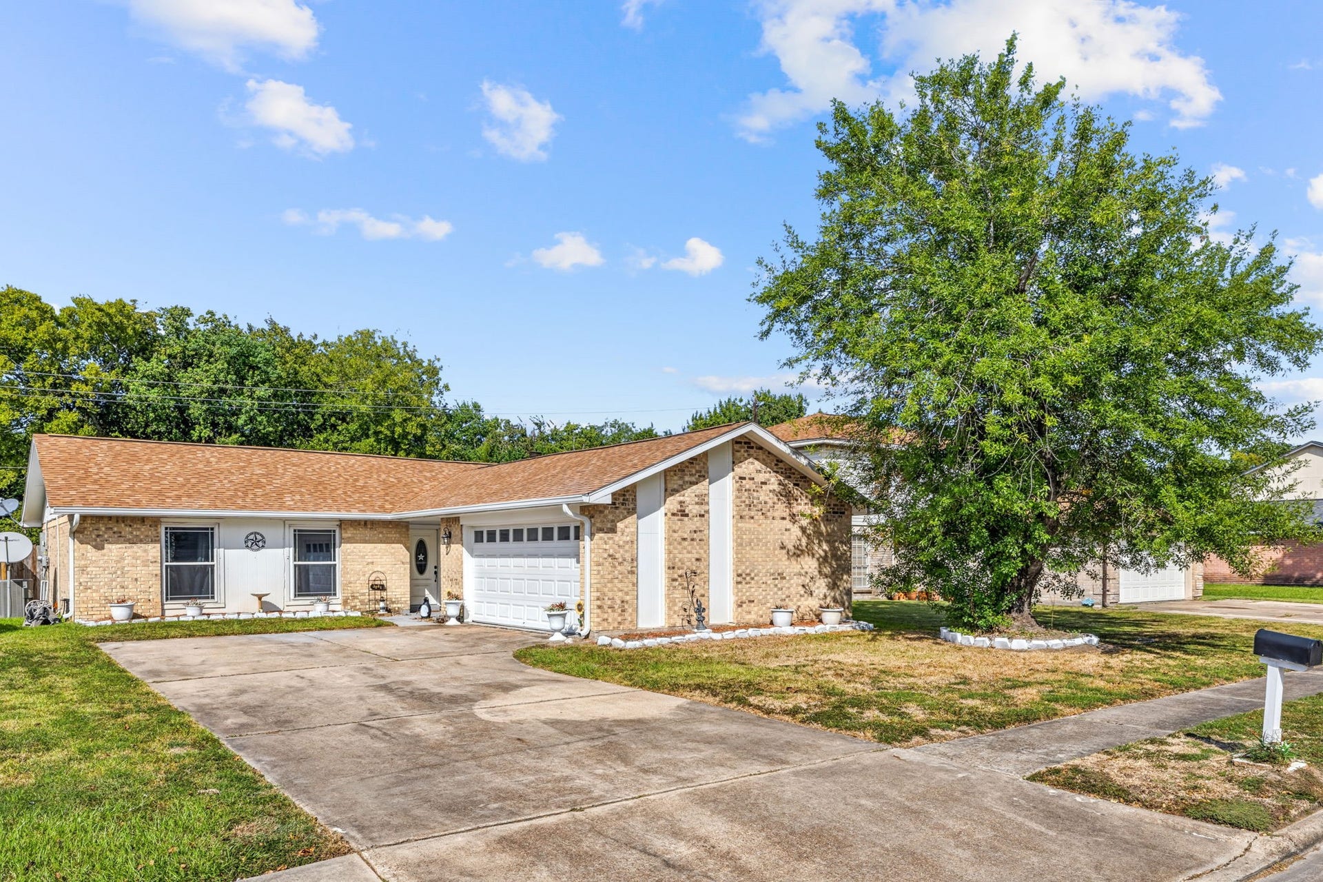 3006 Sandpiper Drive, Baytown, TX 77521 3006 Sandpiper Drive, Baytown, TX 77521