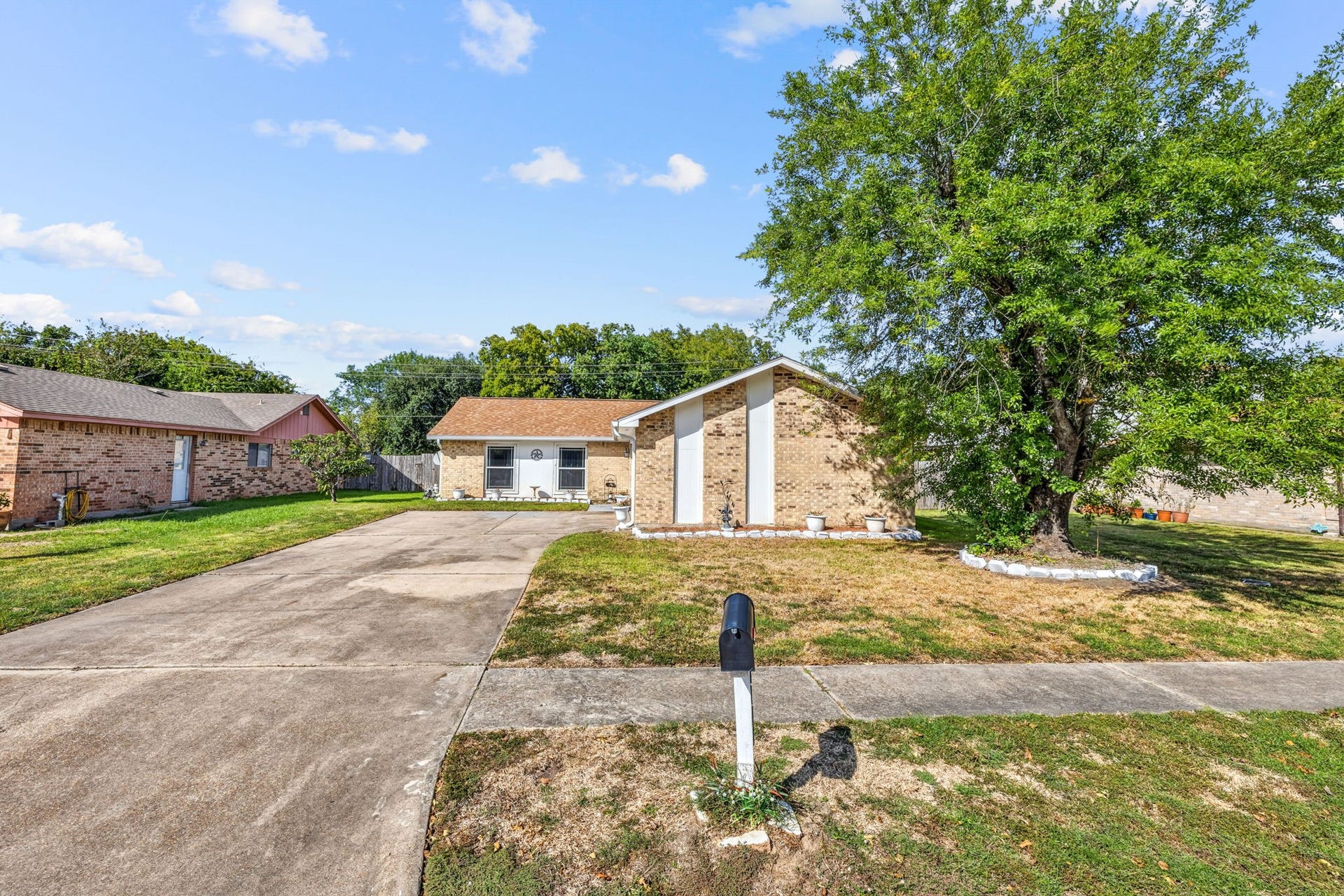 3006 Sandpiper Drive, Baytown, TX 77521 3006 Sandpiper Drive, Baytown, TX 77521