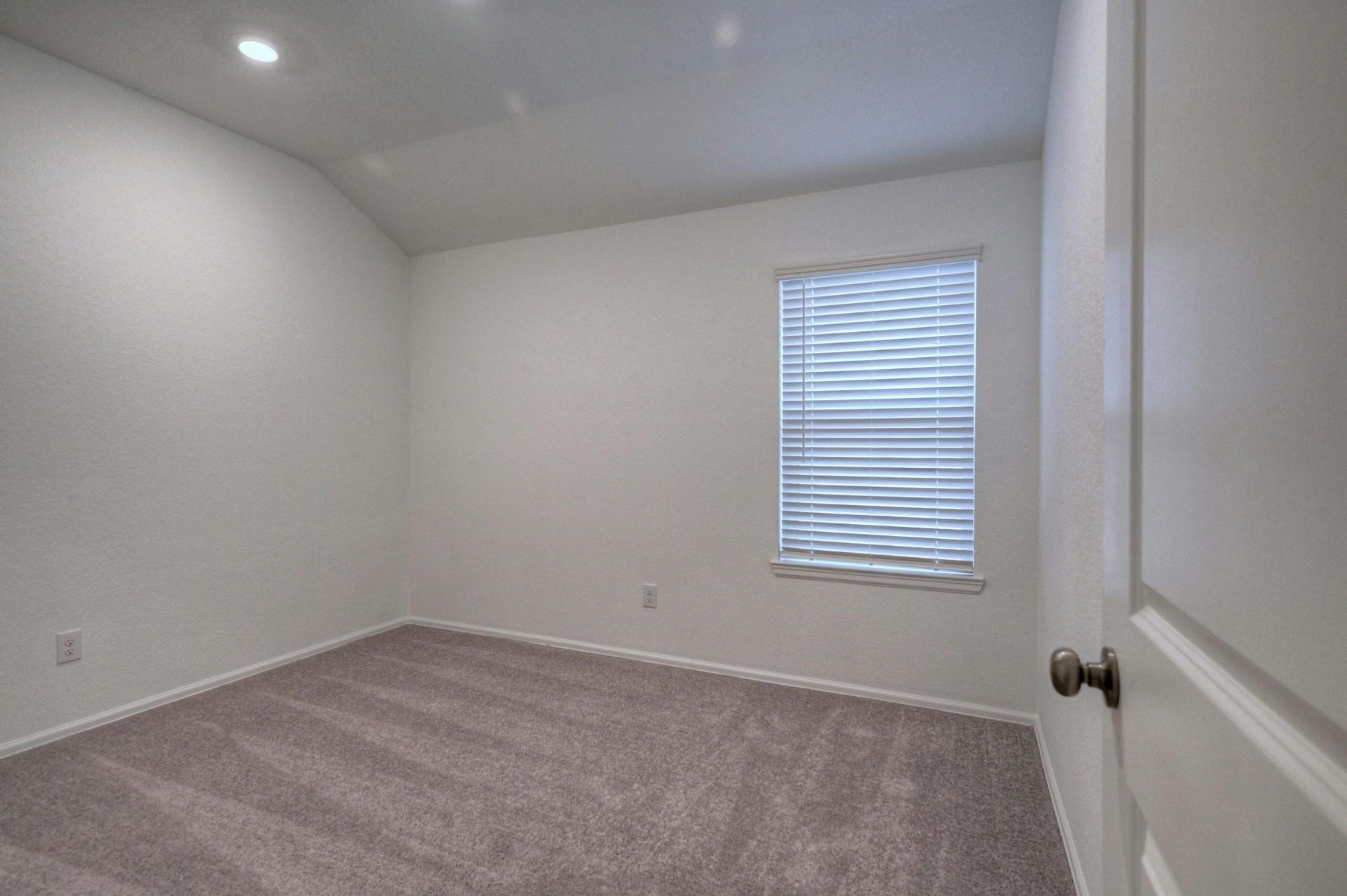 14202 Padova Creek Court, Fresno, TX 77583