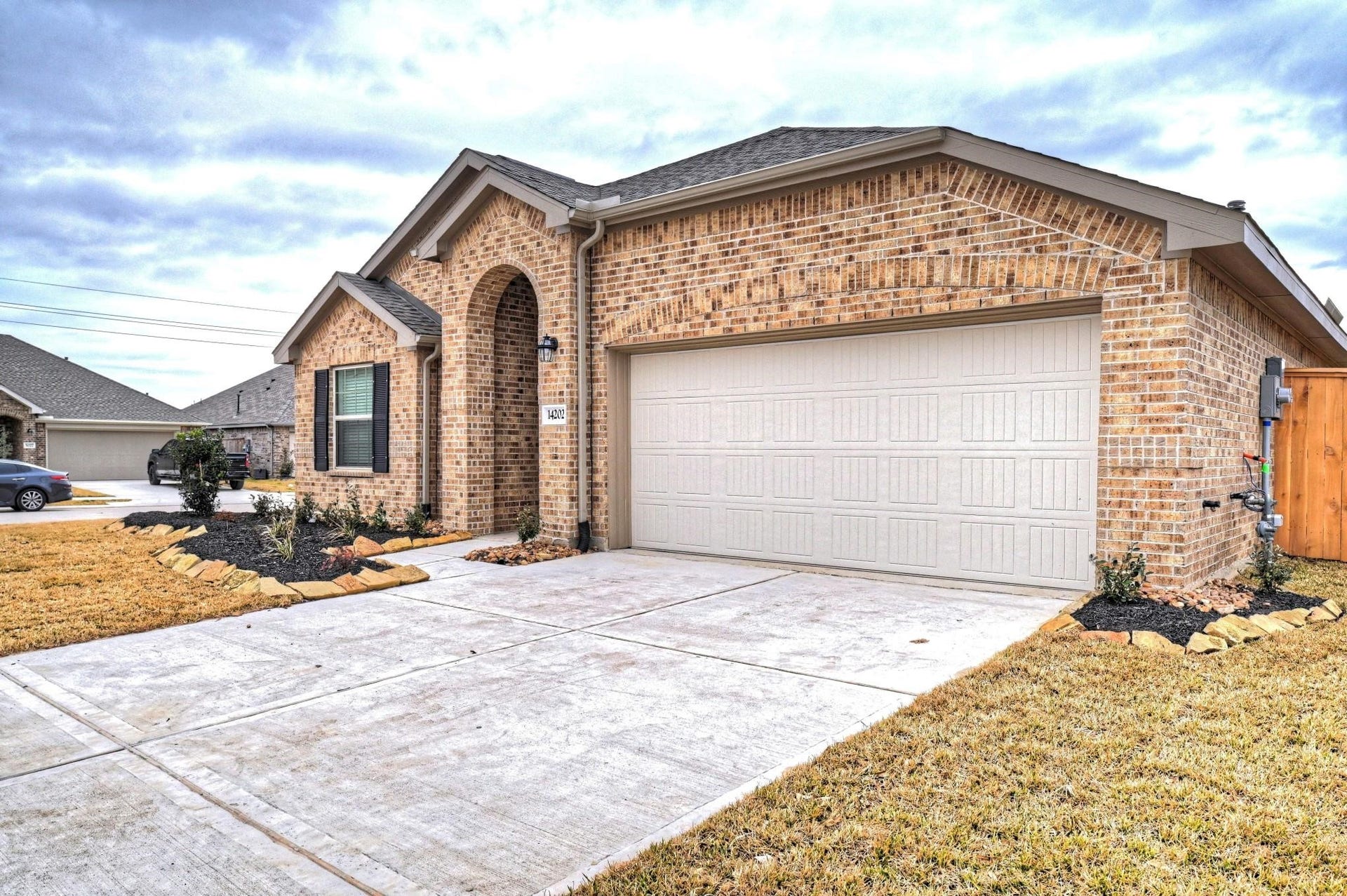 14202 Padova Creek Court, Fresno, TX 77583