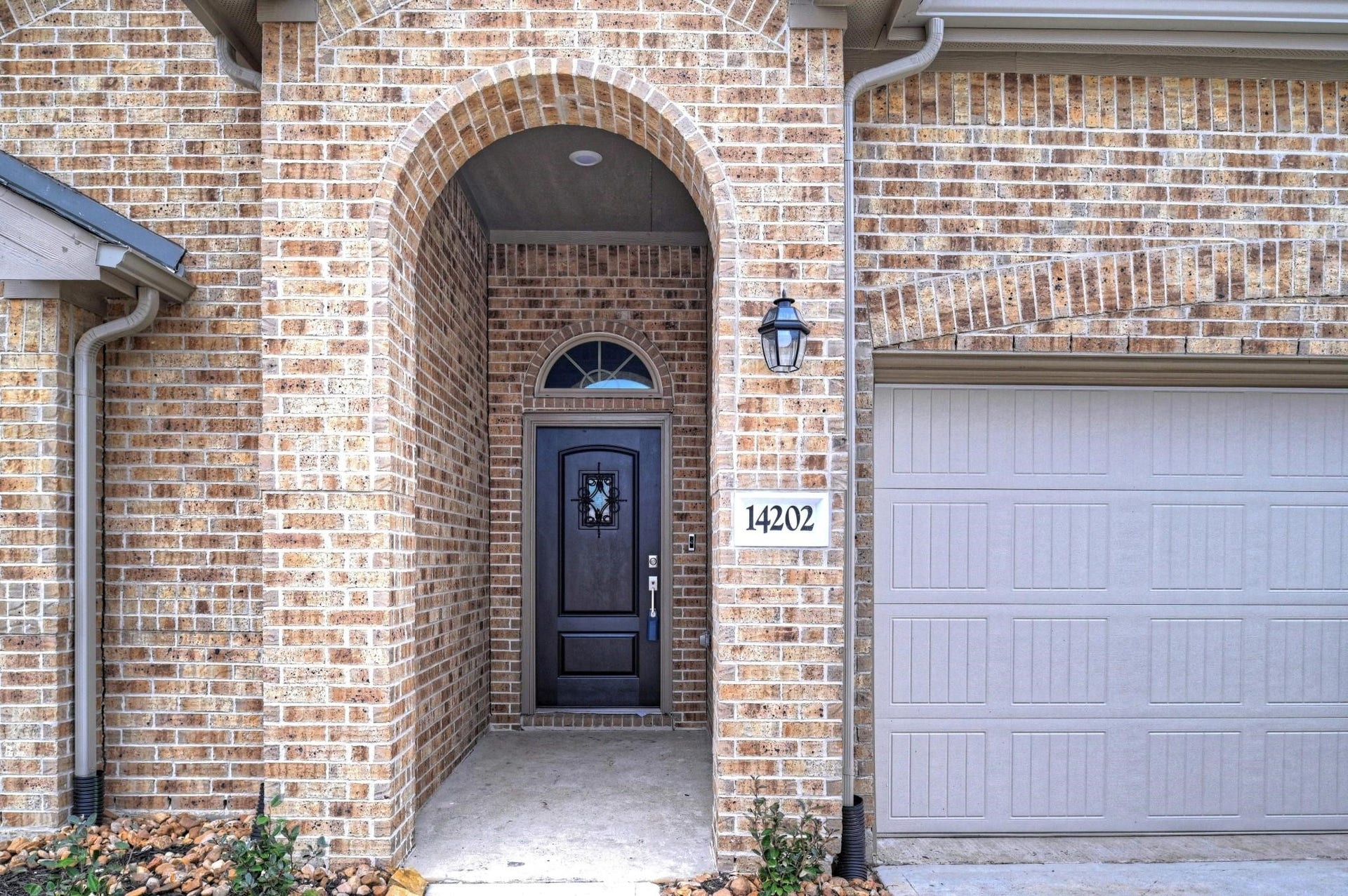 14202 Padova Creek Court, Fresno, TX 77583