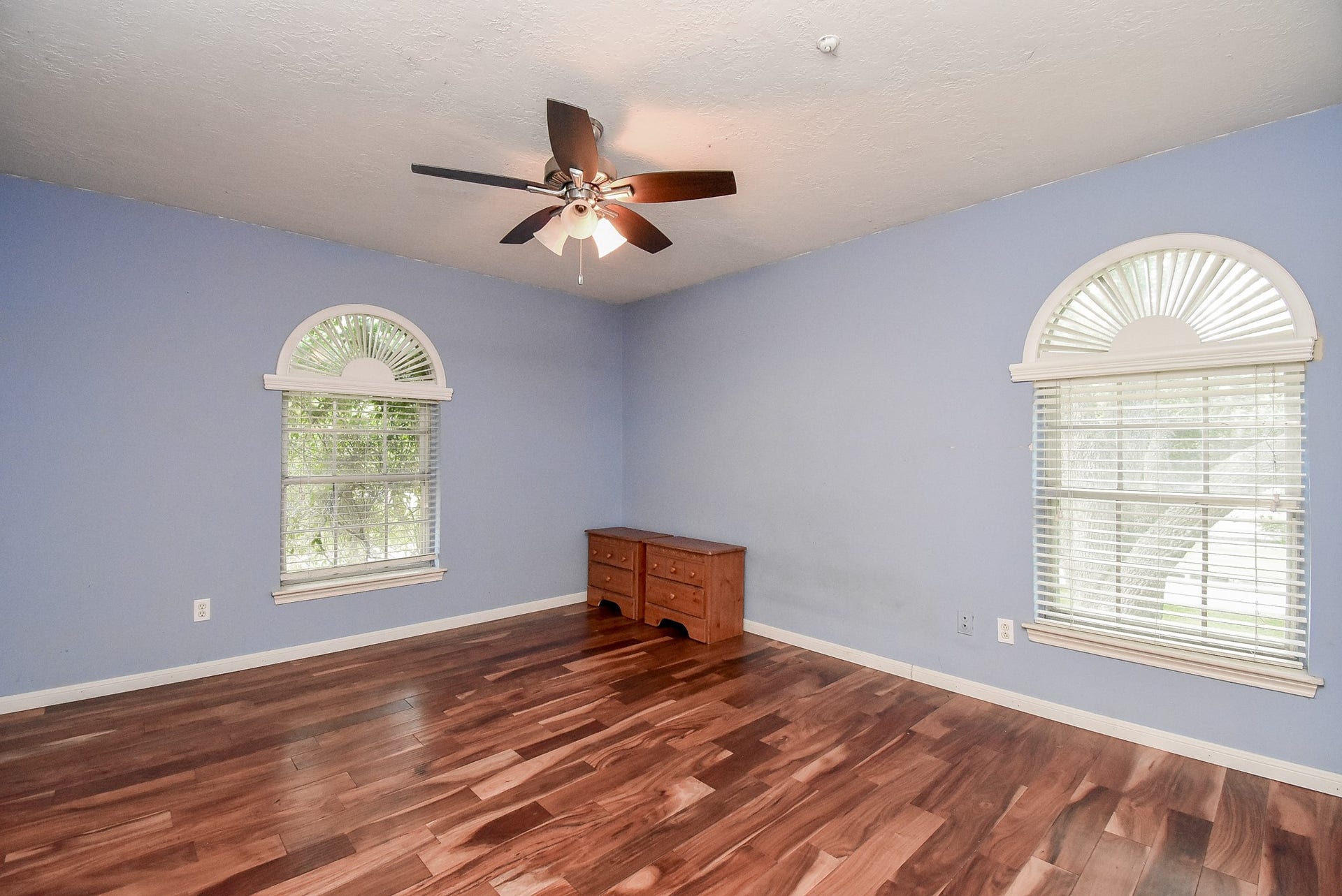 426 Longview Drive, Sugar Land, TX 77478 426 Longview Drive, Sugar Land, TX 77478