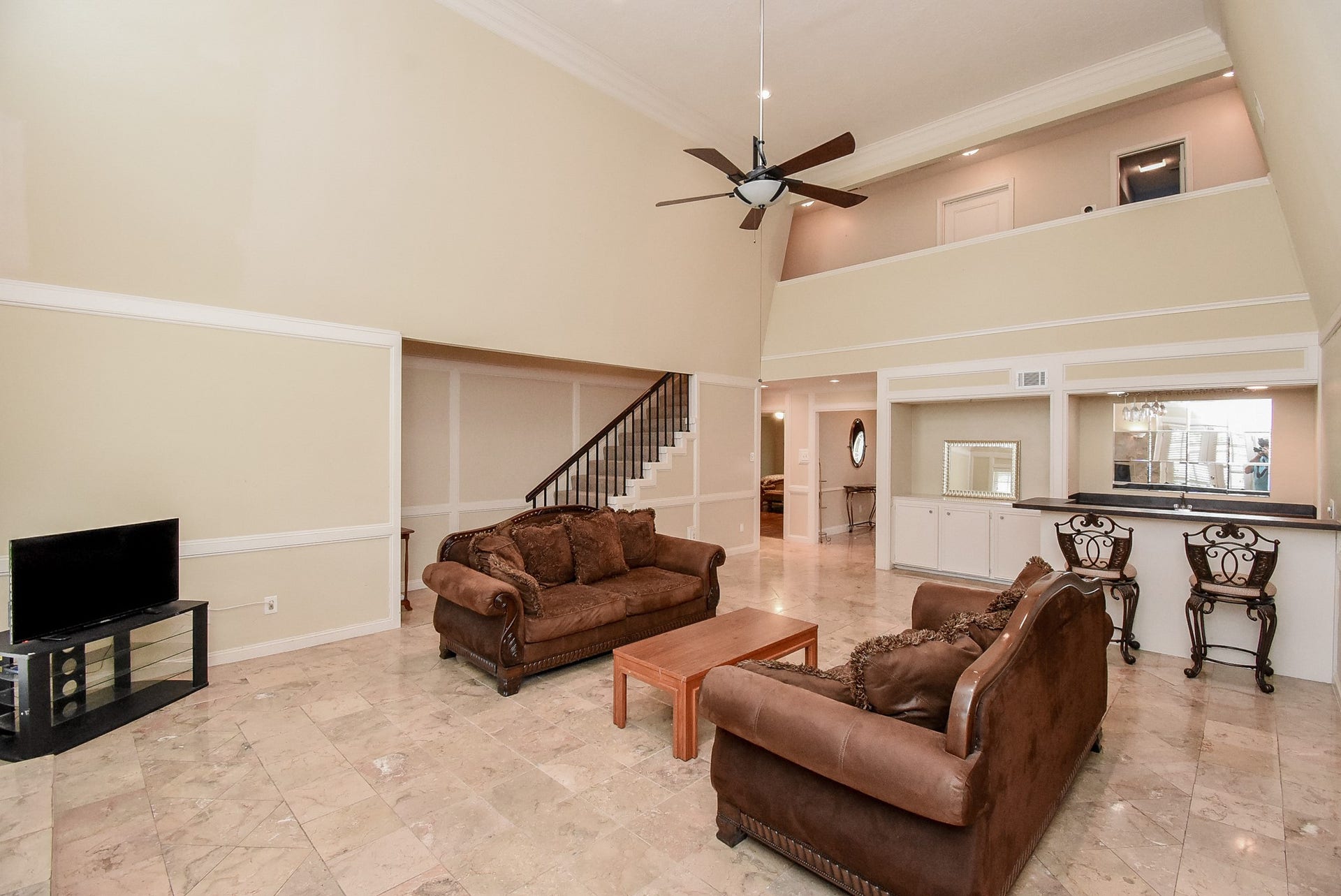 426 Longview Drive, Sugar Land, TX 77478 426 Longview Drive, Sugar Land, TX 77478