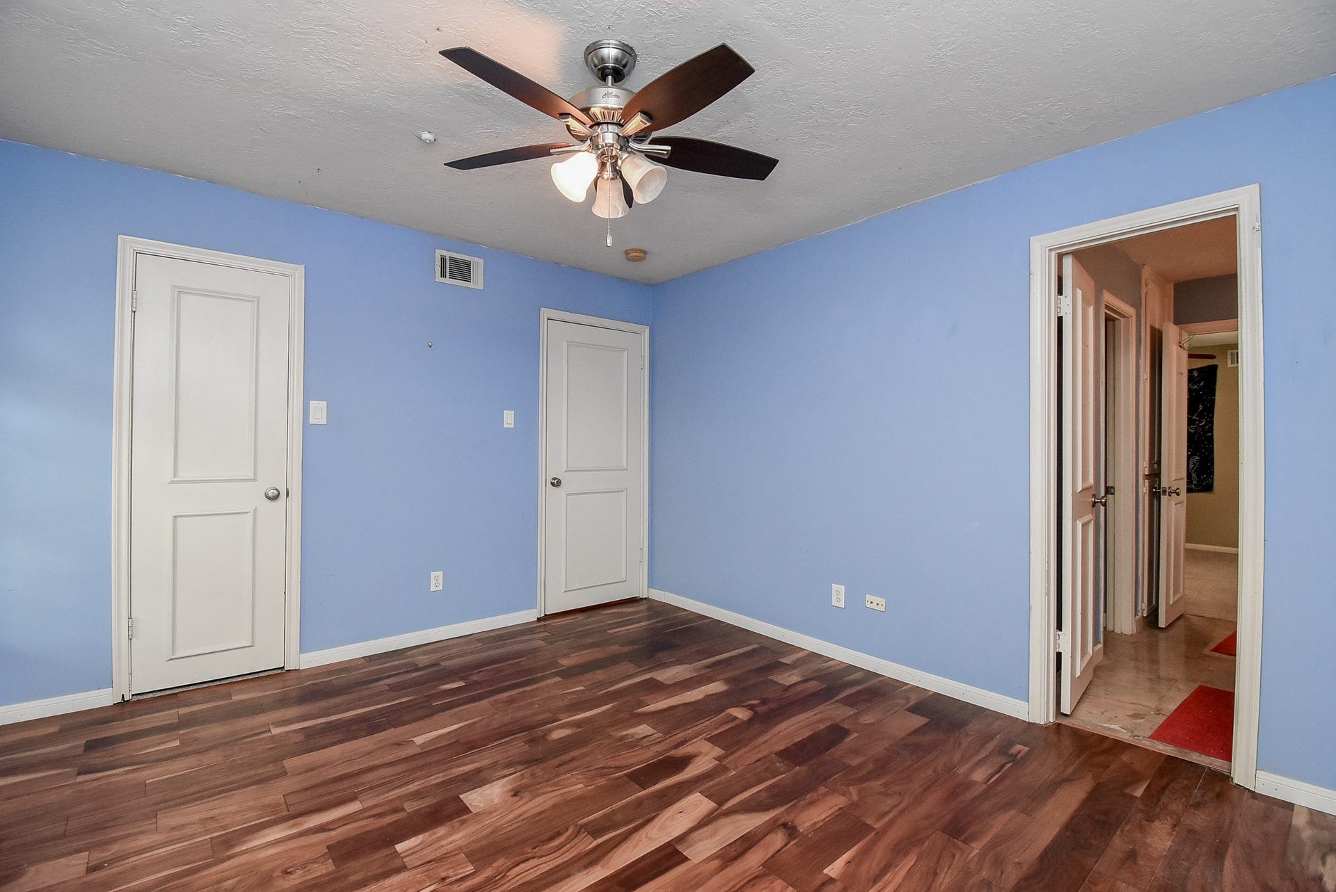 426 Longview Drive, Sugar Land, TX 77478 426 Longview Drive, Sugar Land, TX 77478