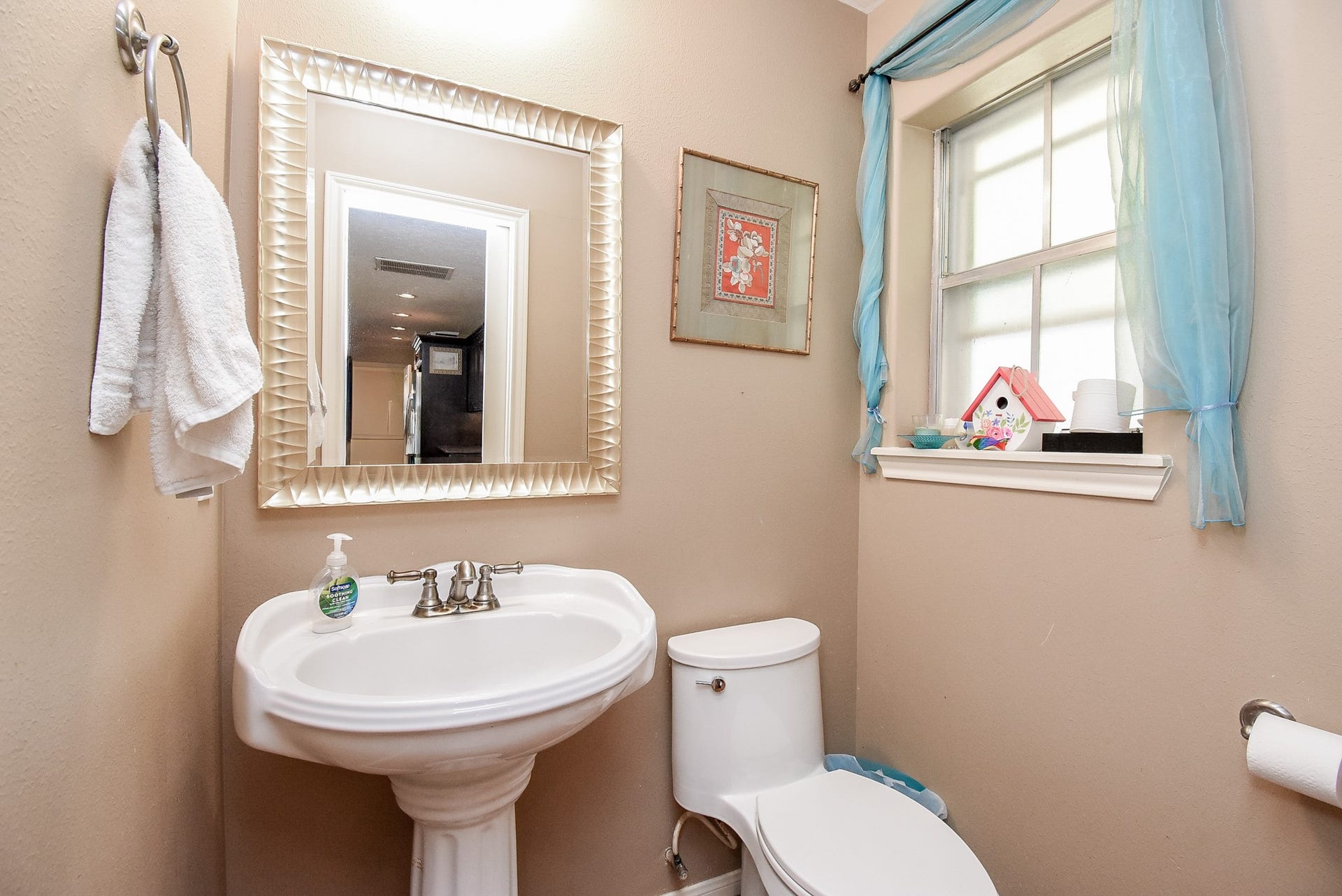 426 Longview Drive, Sugar Land, TX 77478 426 Longview Drive, Sugar Land, TX 77478