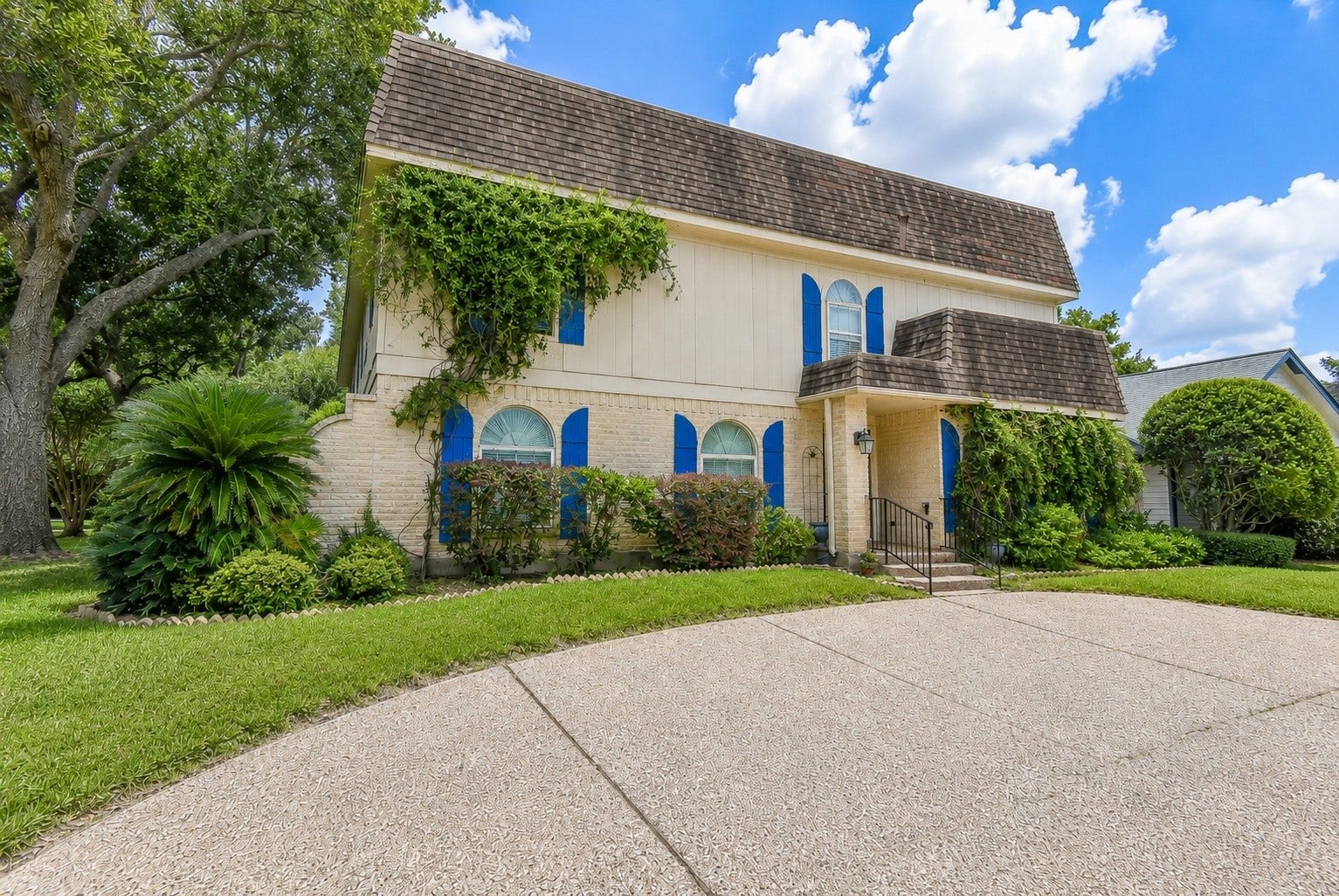 426 Longview Drive, Sugar Land, TX 77478 426 Longview Drive, Sugar Land, TX 77478
