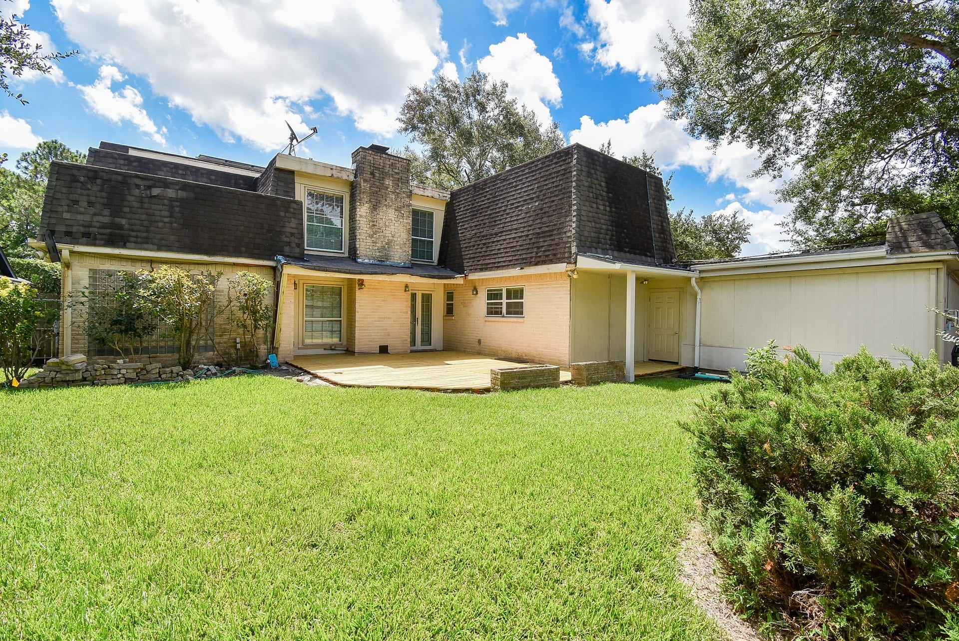 426 Longview Drive, Sugar Land, TX 77478 426 Longview Drive, Sugar Land, TX 77478