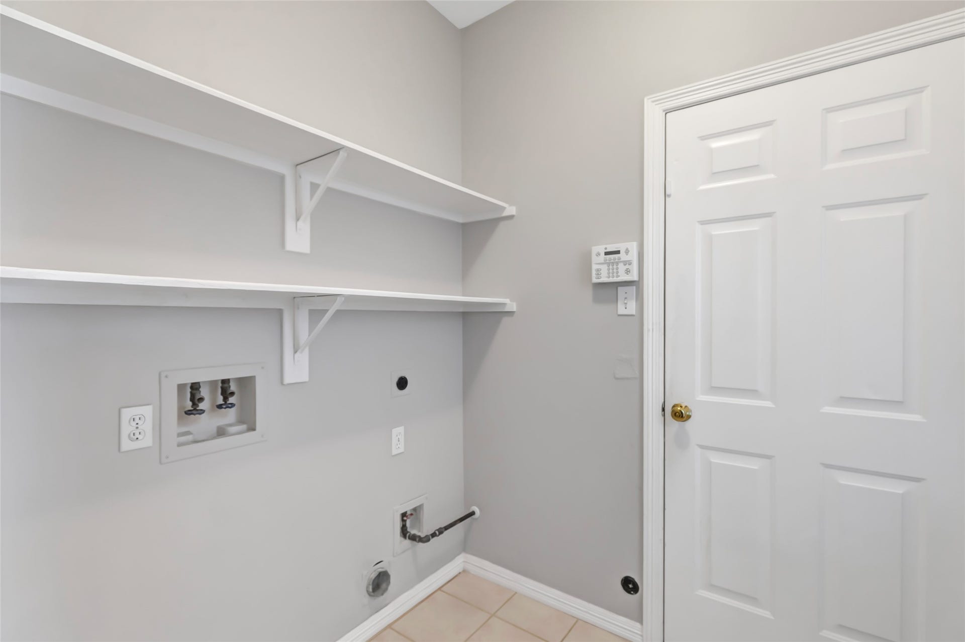 19723 Water Point Trail, Humble, TX 77346 Laundry room