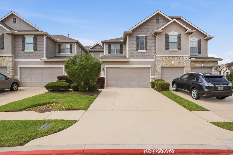 Property photo for 16045 Summerville Lake Drive, Tomball, TX