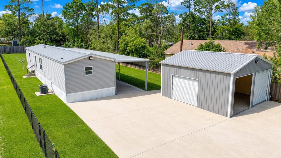 Property photo for 21246 White Oak Drive, Conroe, TX
