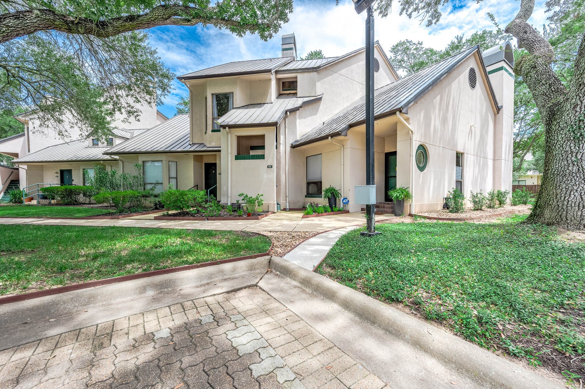 4144 Greystone Way, #105, Sugar Land, TX 77479 4144 Greystone Way, #105, Sugar Land, TX 77479