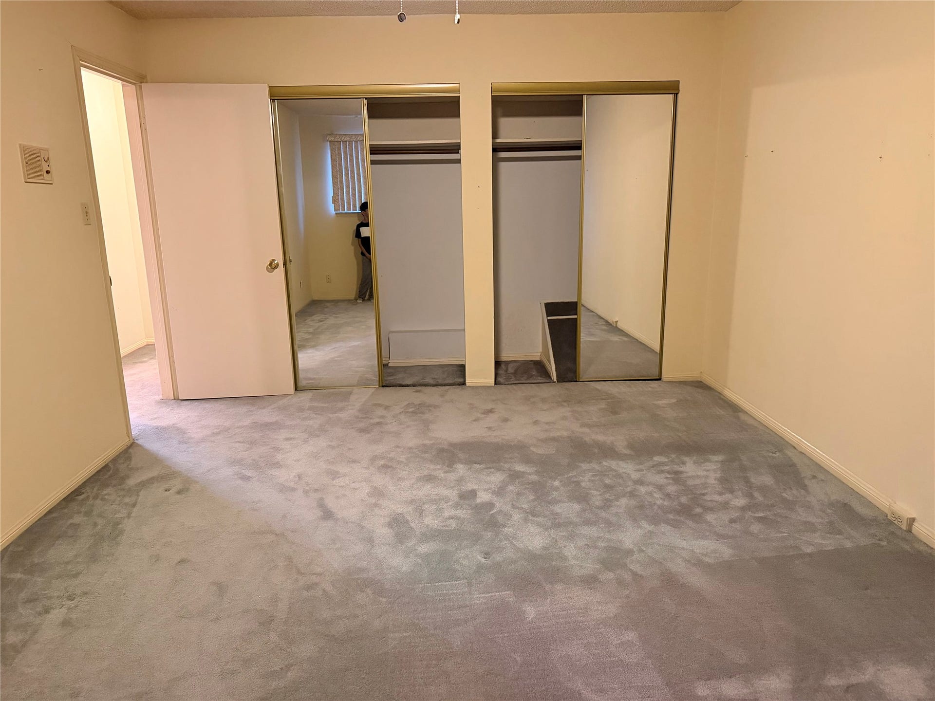 2336 Shadowdale Drive, Houston, TX 77043 2336 Shadowdale Drive, Houston, TX 77043