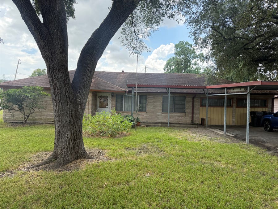 Property photo for 1316 Avenue L, South Houston, TX