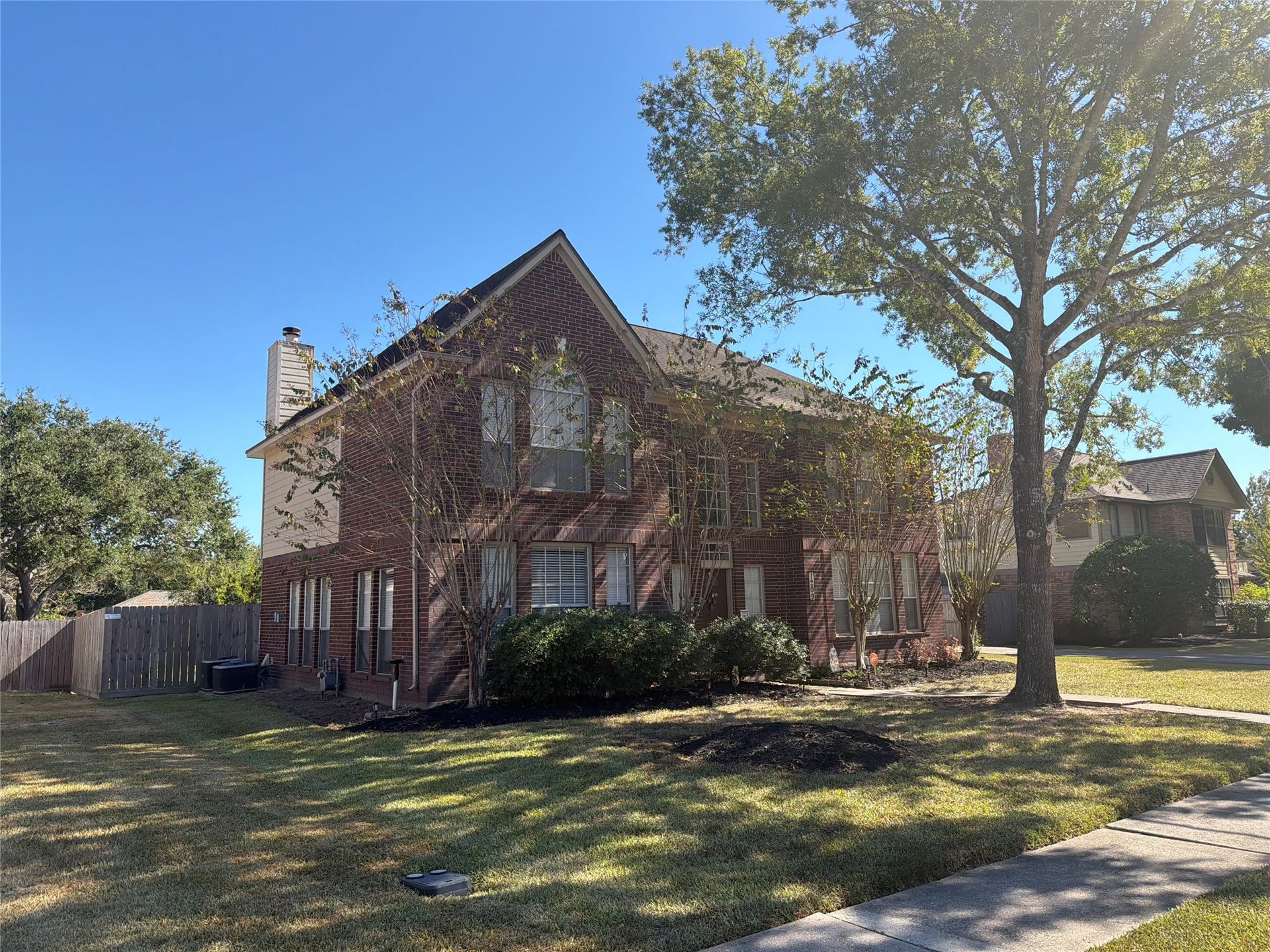 1209 Twin Oaks Street, Friendswood, TX 77546 1209 Twin Oaks Street, Friendswood, TX 77546