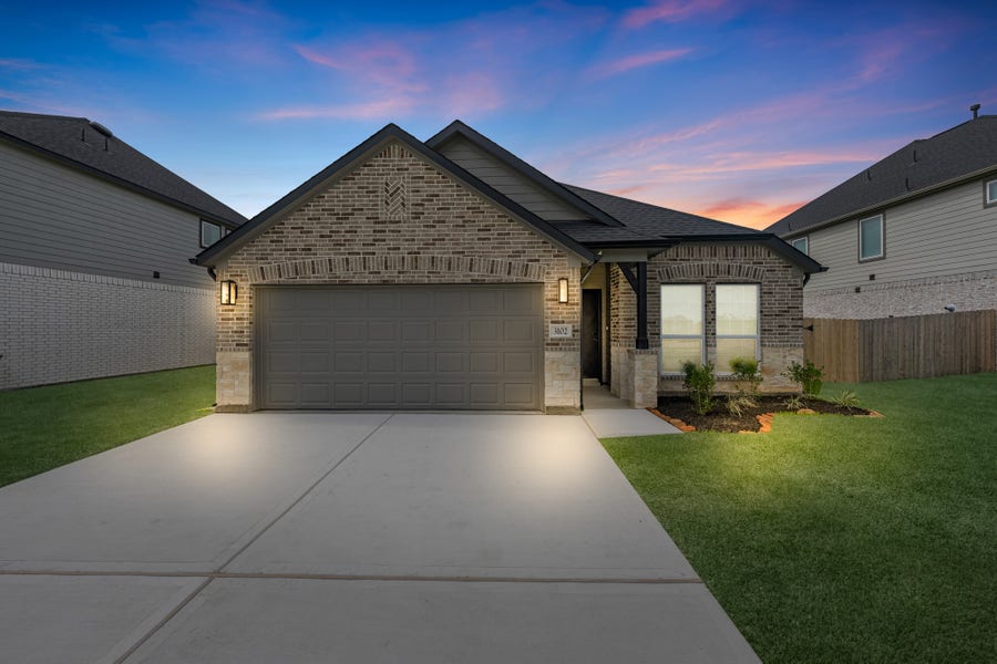 Property photo for 3102 Spitfire Drive, Rosenberg, TX