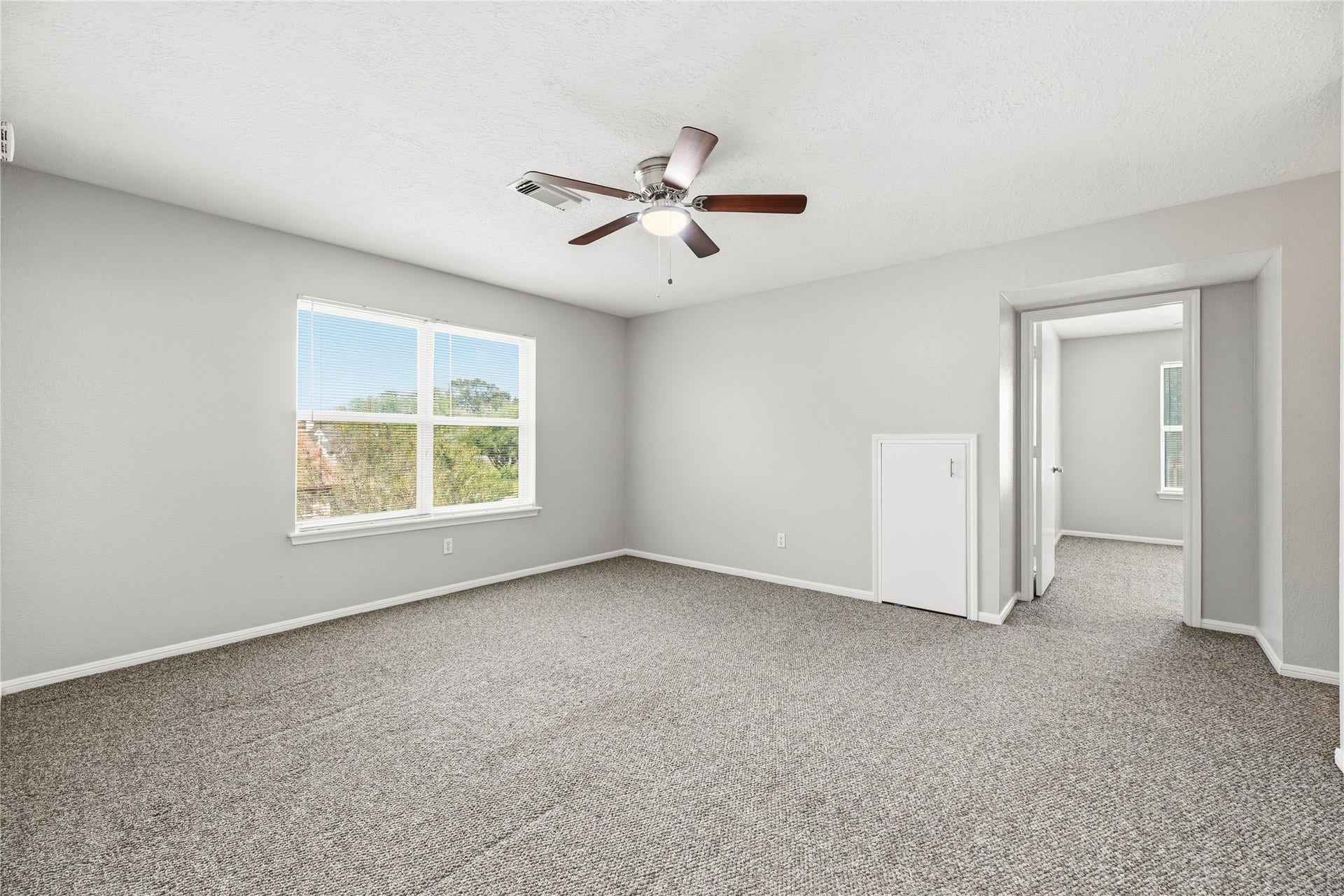 18502 Bridoon Drive, Cypress, TX 77433 Spacious upstairs game room.