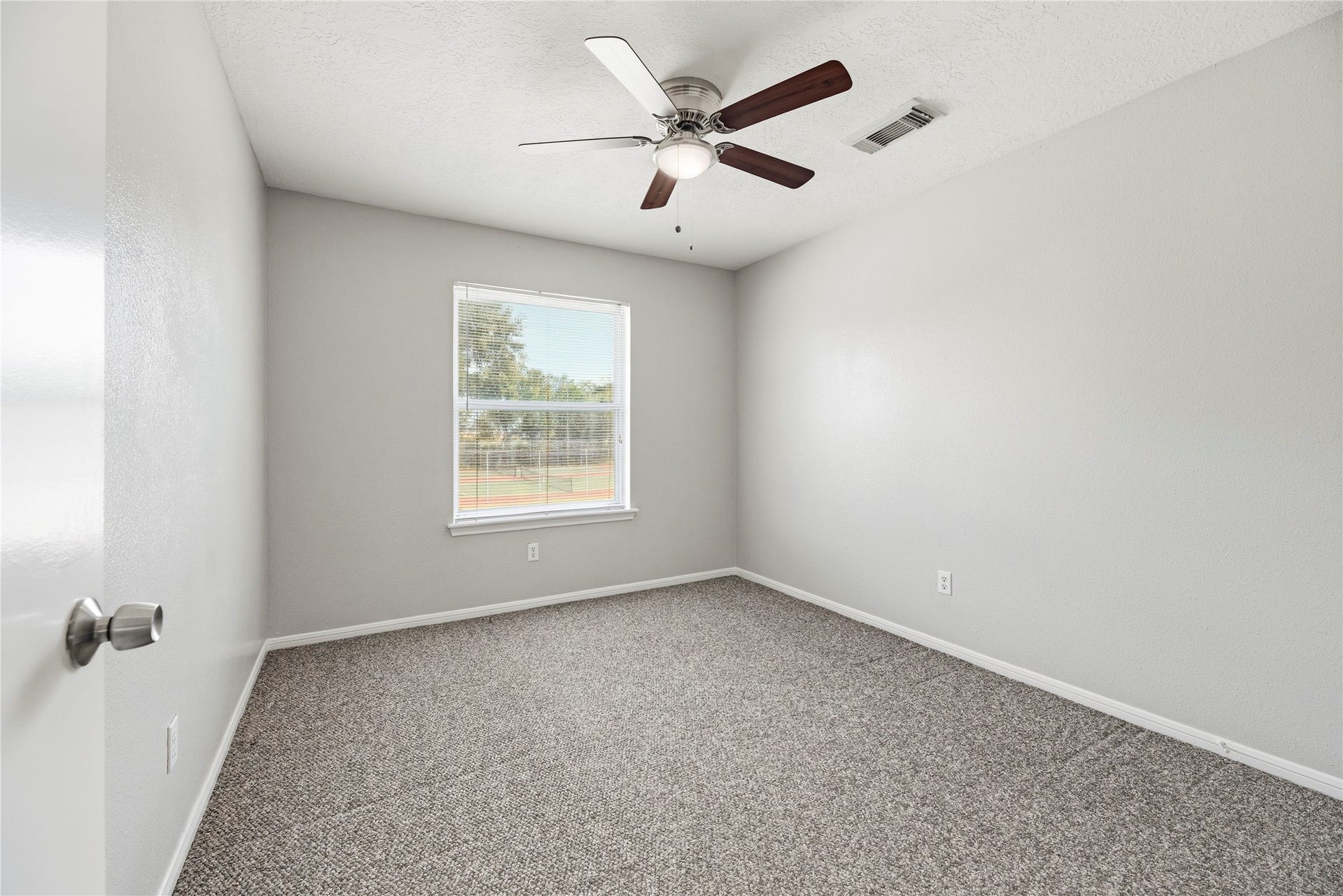 18502 Bridoon Drive, Cypress, TX 77433 Both upstairs bedrooms have ceiling fans and ample closet space.