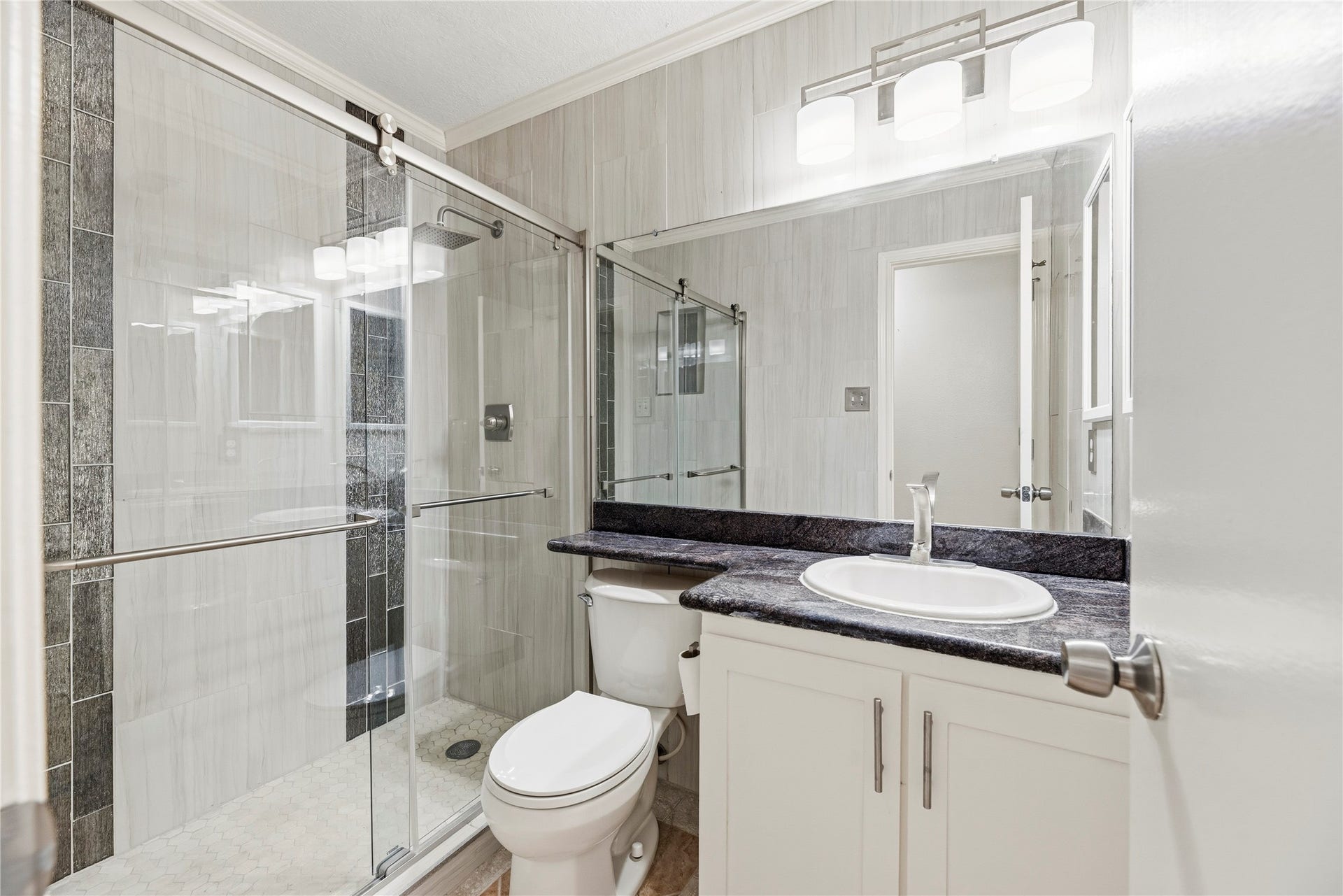 18502 Bridoon Drive, Cypress, TX 77433 Full bathroom downstairs.