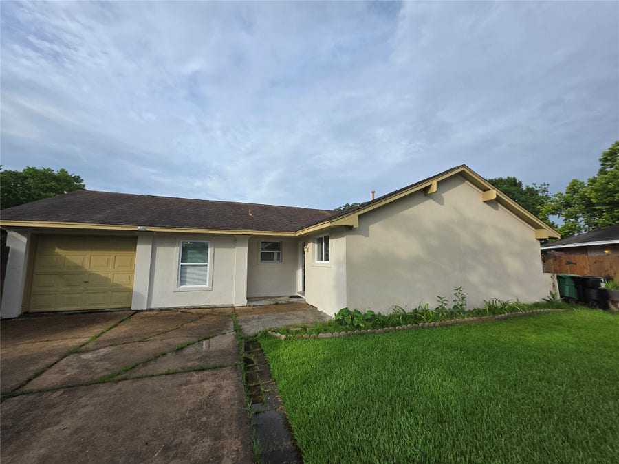 Property photo for 12526 Ravena Court, Houston, TX