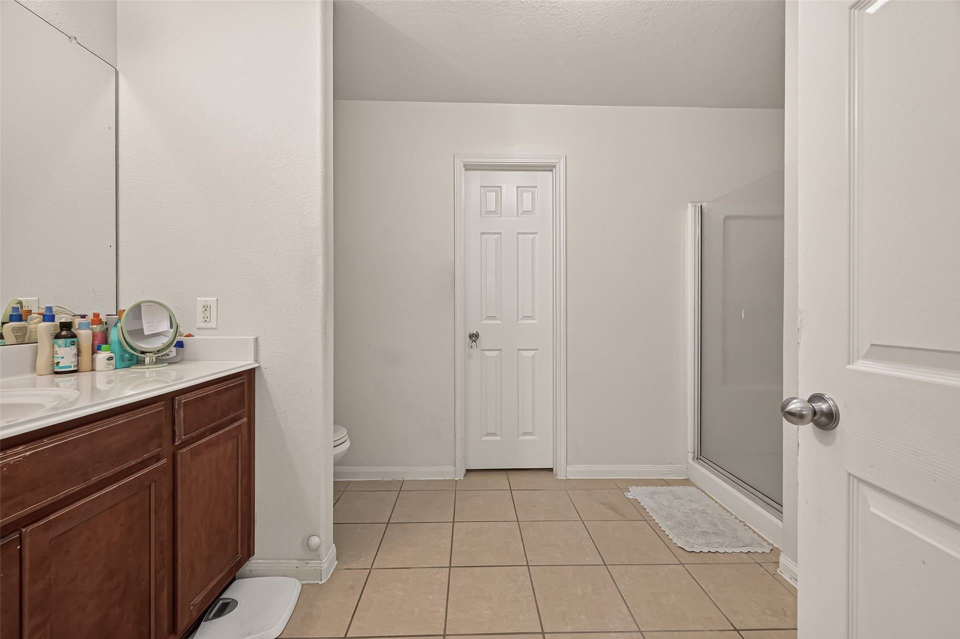 11722 Elizabeth Court, Pinehurst, TX 77362 Primary bathroom.