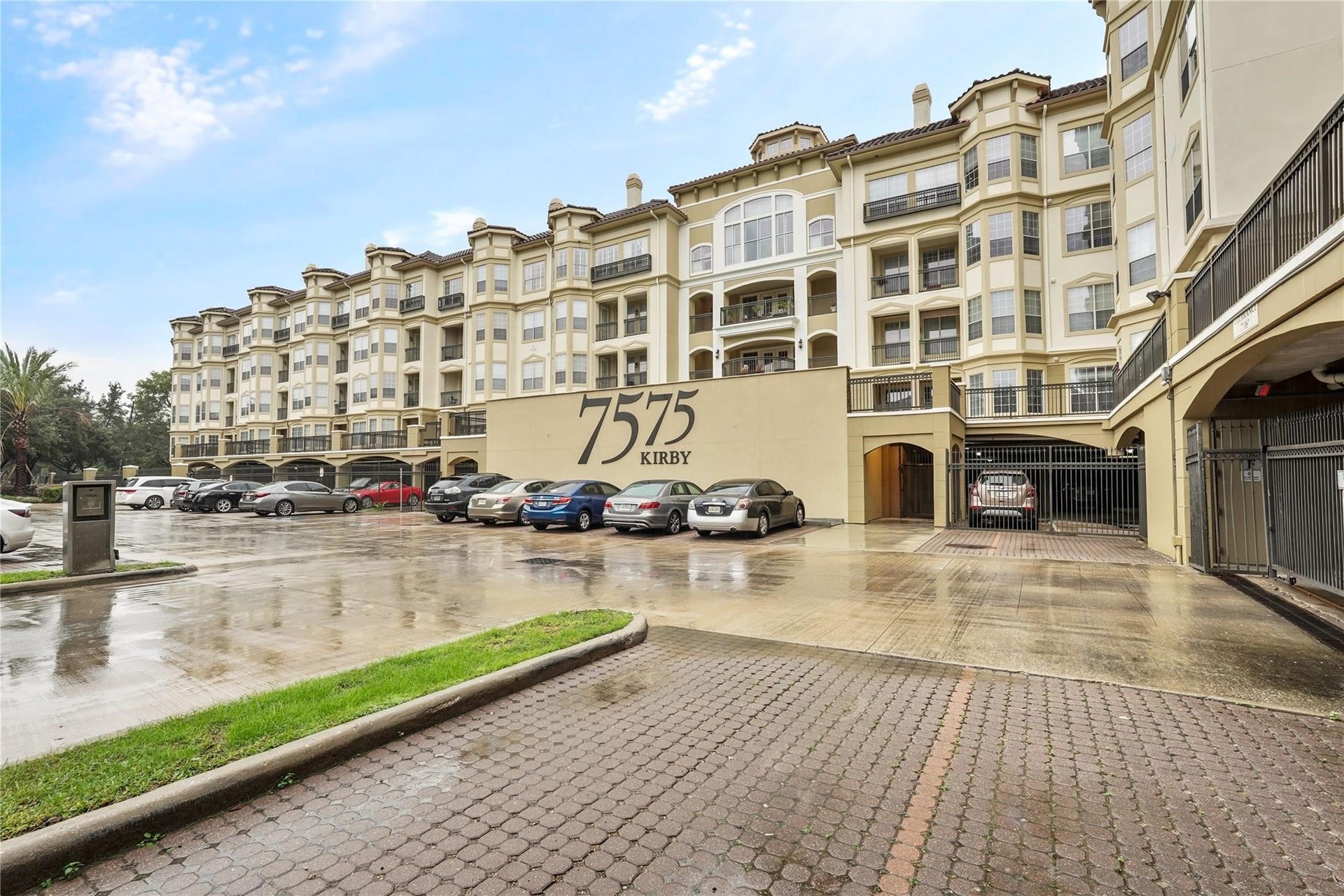 7575 Kirby Drive, #3205, Houston, TX 77030 7575 Kirby Drive, #3205, Houston, TX 77030