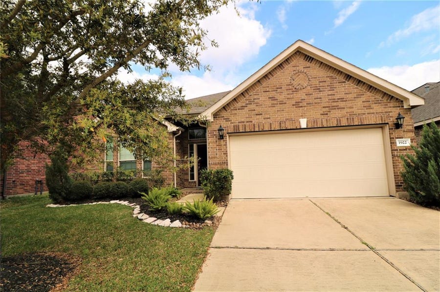 Property photo for 1922 Pontius Drive, Katy, TX