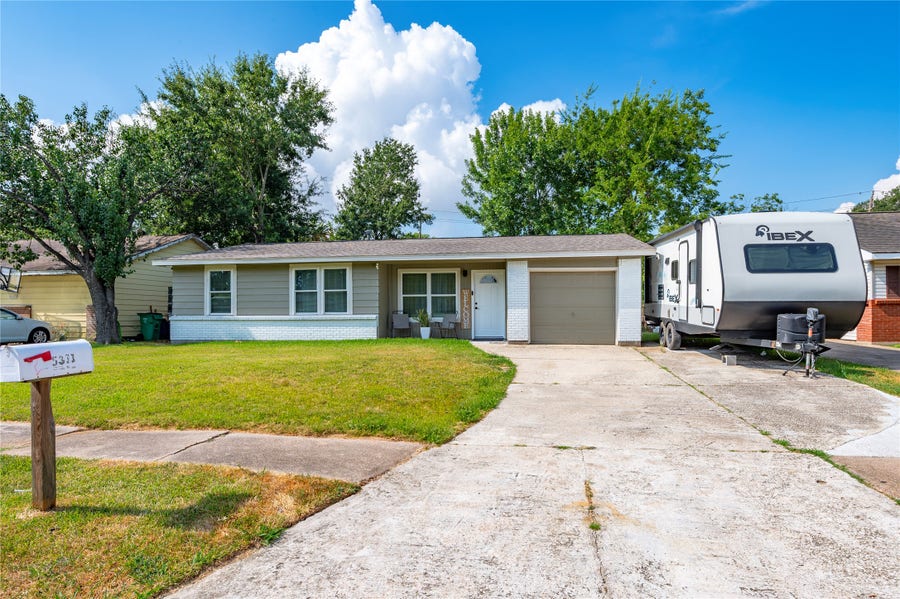Property photo for 5311 Louise Street, Baytown, TX