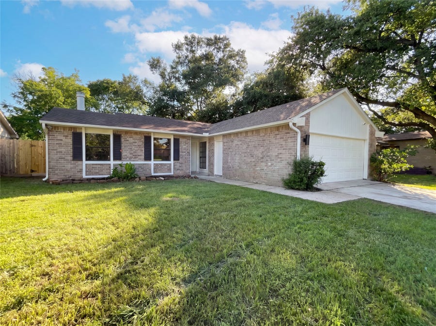 Property photo for 22831 Millgate Drive, Spring, TX