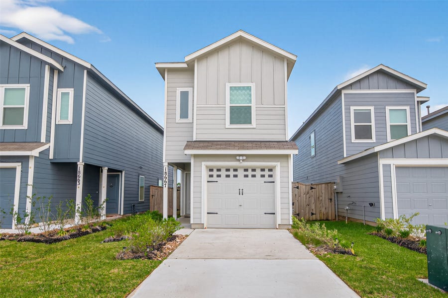 Property photo for 18667 San Salvo Dr Drive, New Caney, TX
