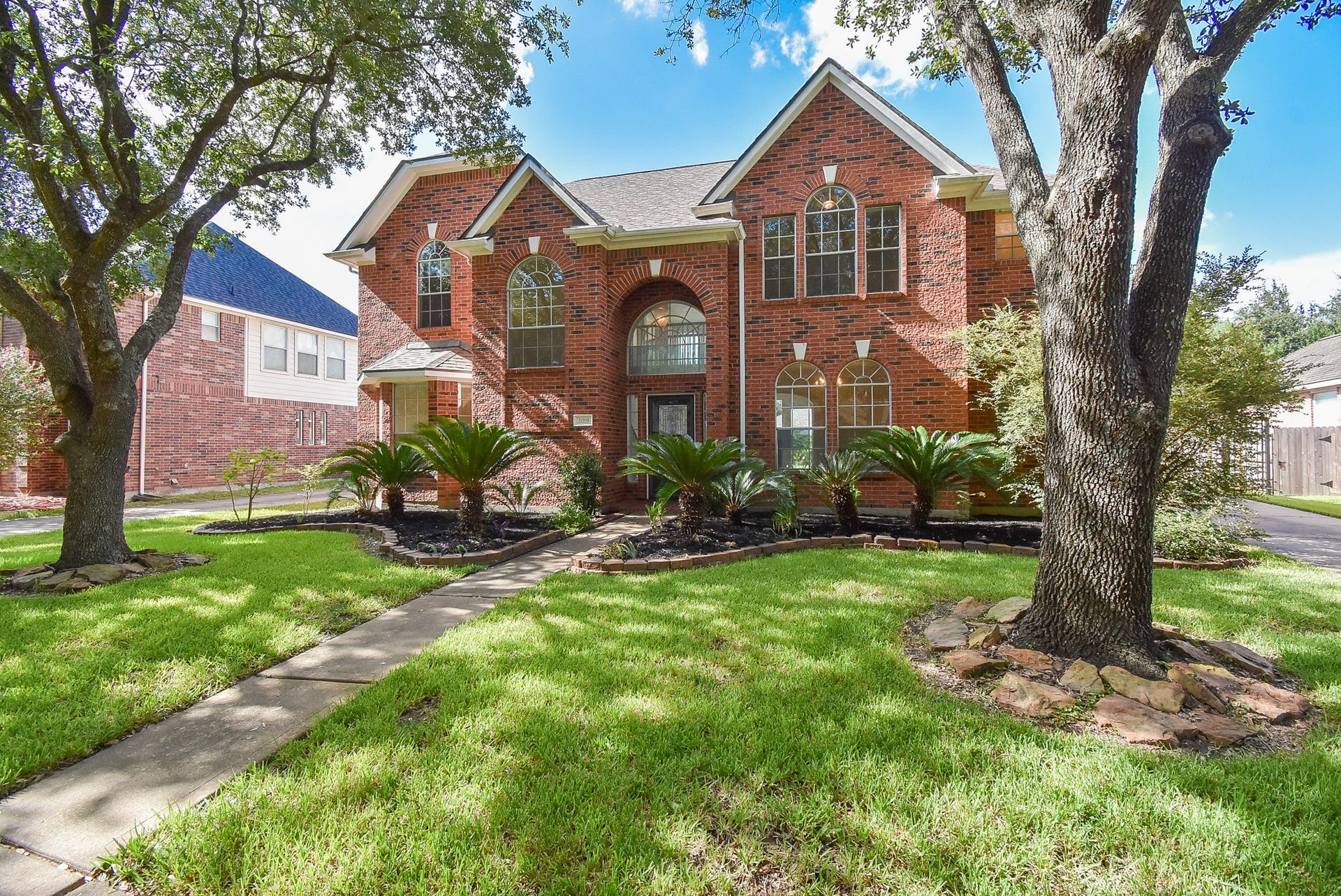 2019 Edendale Circle, Katy, TX 77450 Great curb appeal