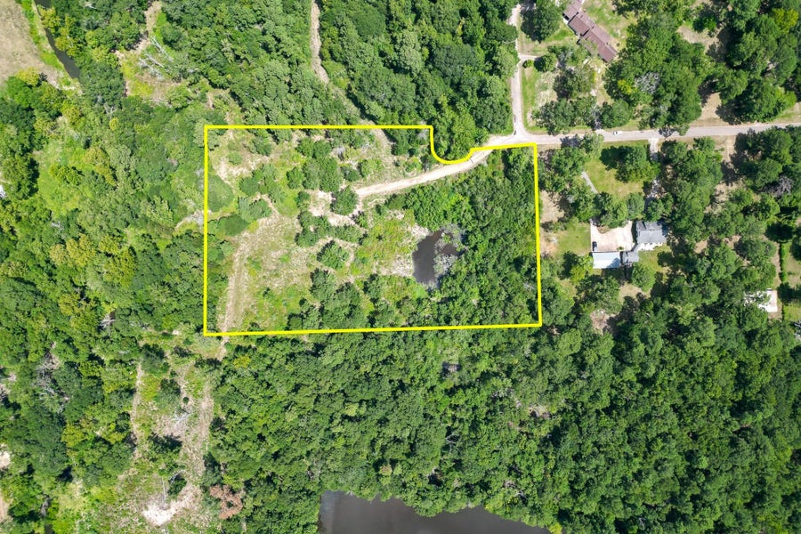 Property photo for 215 Garden West Road, Conroe, TX