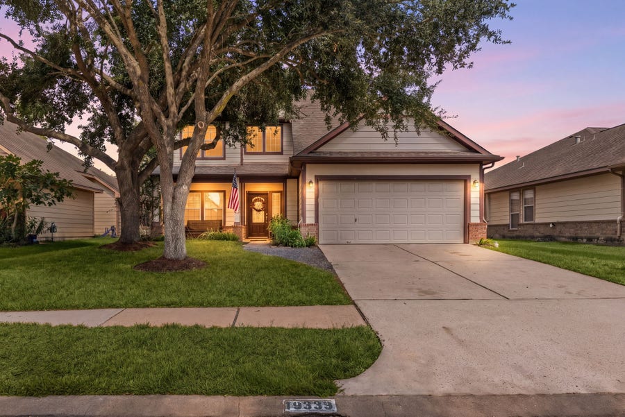 Property photo for 19339 Camellia Bend Circle, Spring, TX