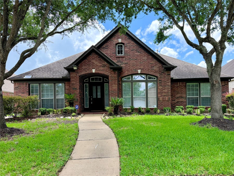 Property photo for 1510 Flanders Field Lane, Sugar Land, TX