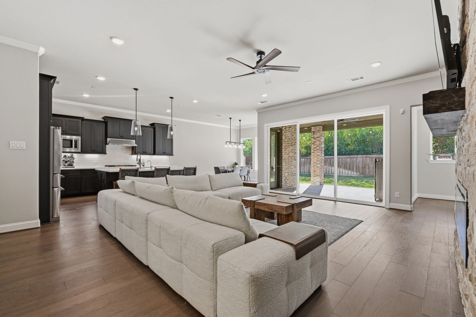 5595 Fallen Antler Drive, Spring, TX 77386 5595 Fallen Antler Drive, Spring, TX 77386