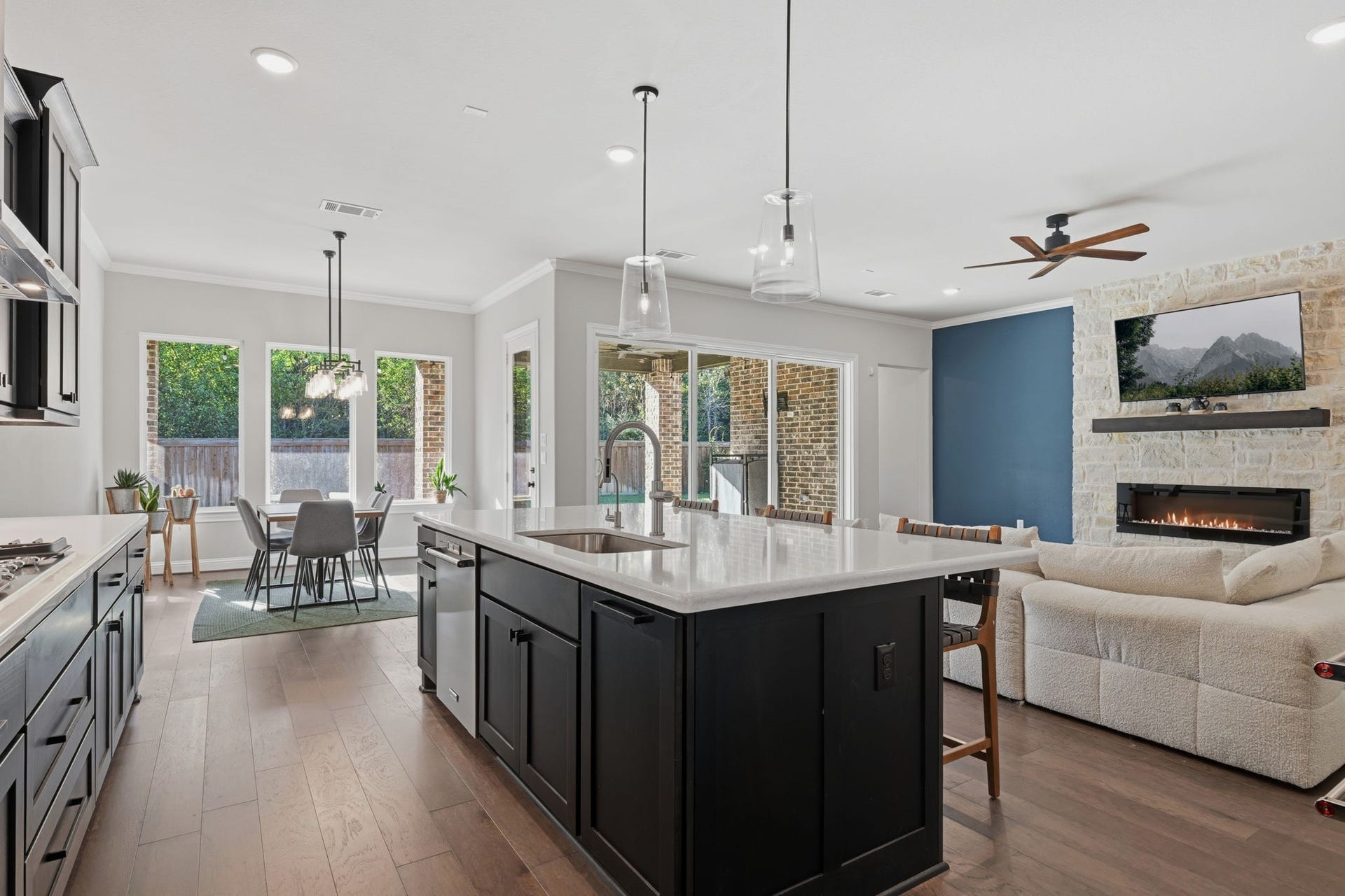 5595 Fallen Antler Drive, Spring, TX 77386 5595 Fallen Antler Drive, Spring, TX 77386