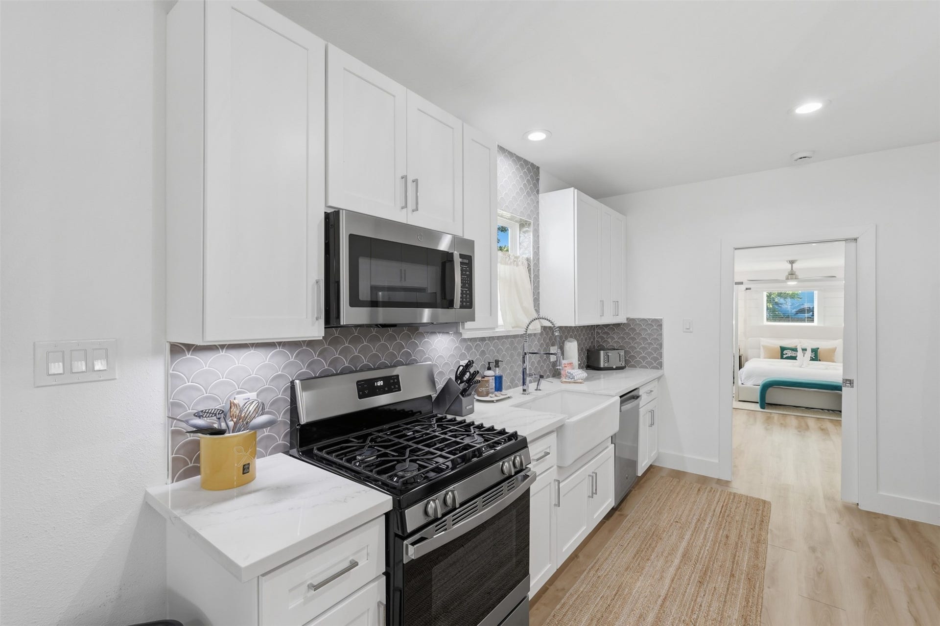 3511 Avenue Q, Galveston, TX 77550 3511 Avenue Q, Galveston, TX 77550