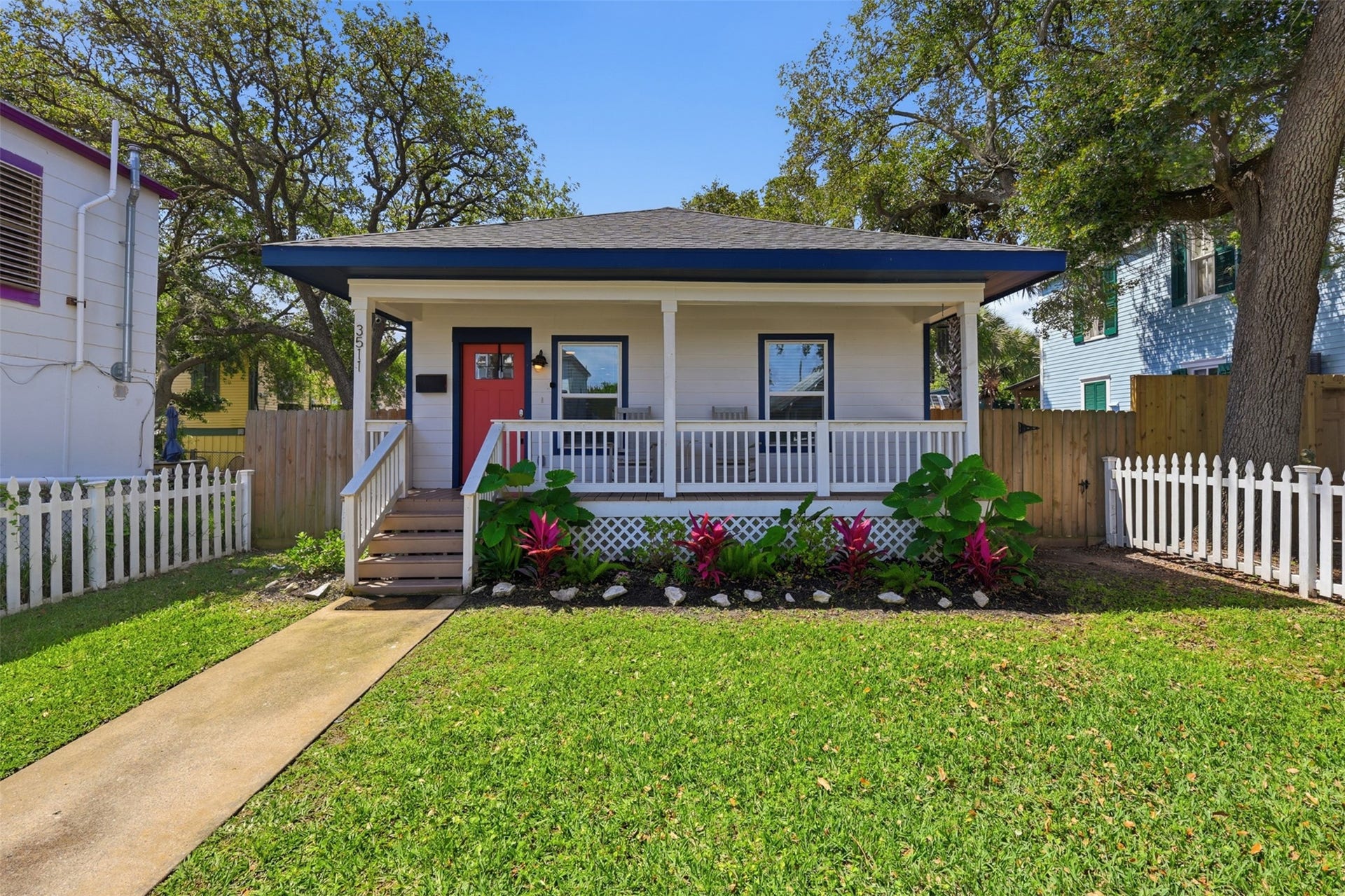 3511 Avenue Q, Galveston, TX 77550 3511 Avenue Q, Galveston, TX 77550