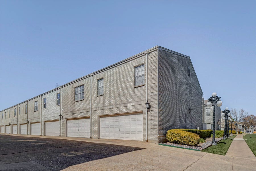 Property photo for 3800 Tanglewilde Street, #102, Houston, TX