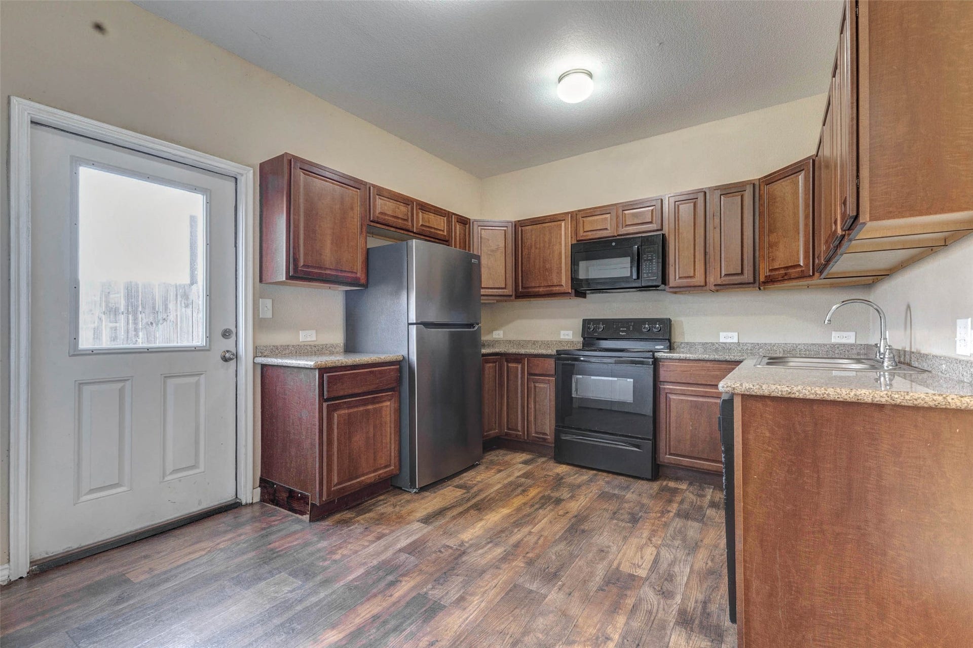 8603 Beviamo Street, Houston, TX 77031 8603 Beviamo Street, Houston, TX 77031