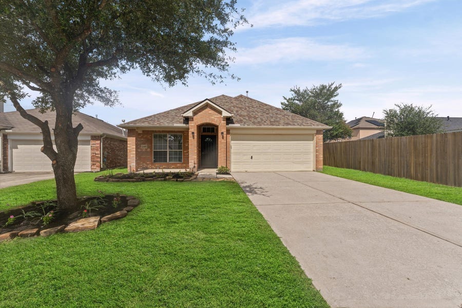 Property photo for 24911 Sandusky Drive, Tomball, TX