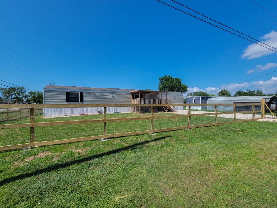 Property photo for 7501 Primrose Street, Pearland, TX