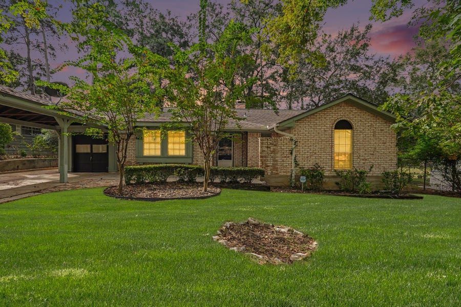 Property photo for 429 Deep Dale Lane, Conroe, TX