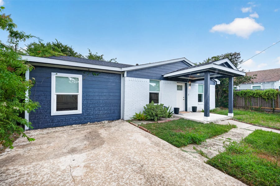 Property photo for 1119 Panama Street, Houston, TX