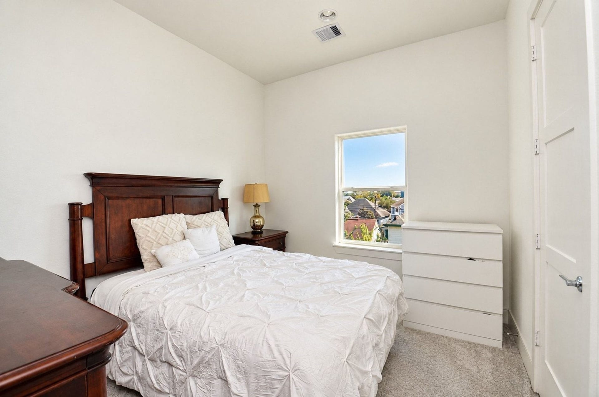 2414 Canal Street, #A, Houston, TX 77003 Secondary bedroom on third floor with ensuite bath.