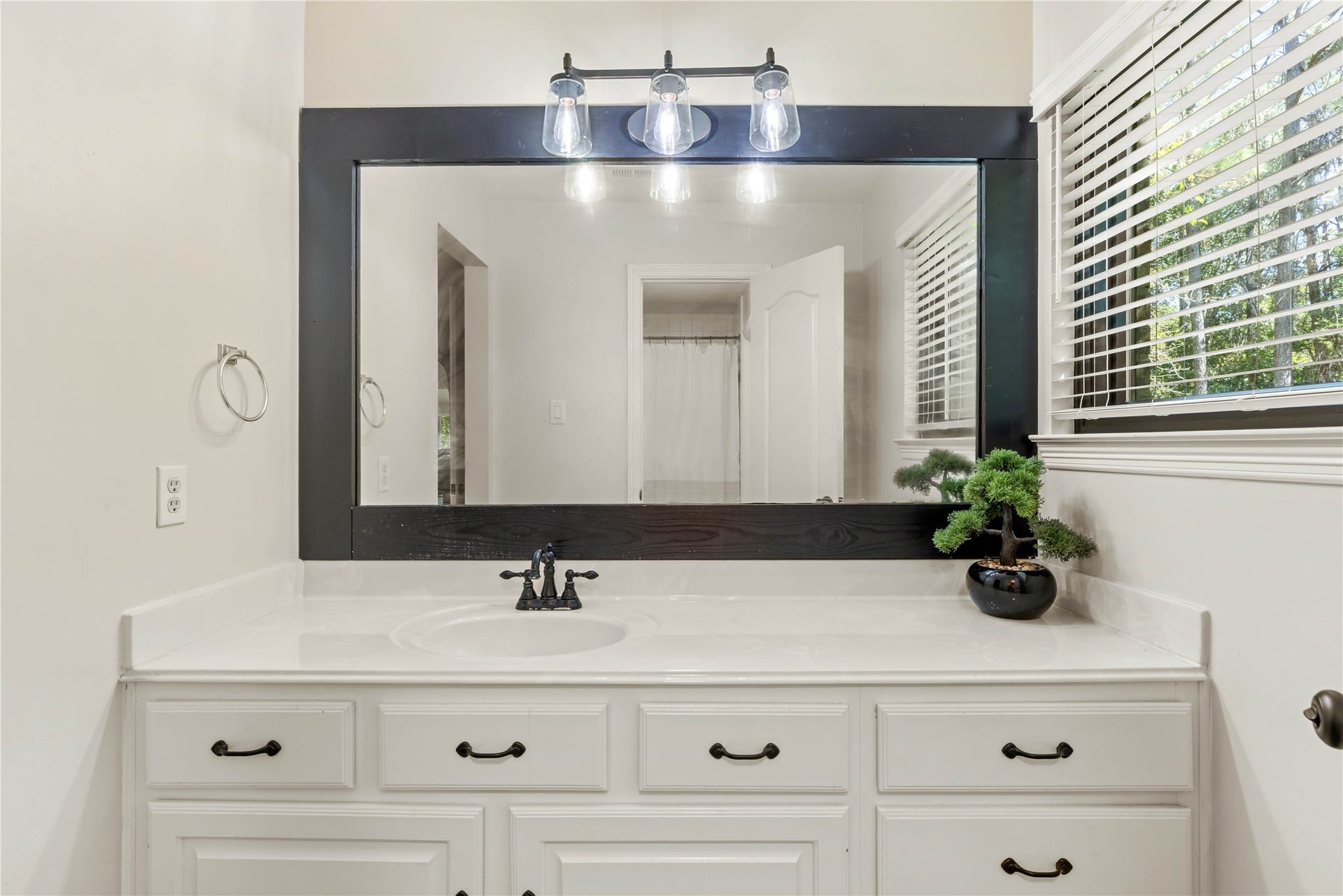 13322 Stonecrest Lane, Conroe, TX 77302
